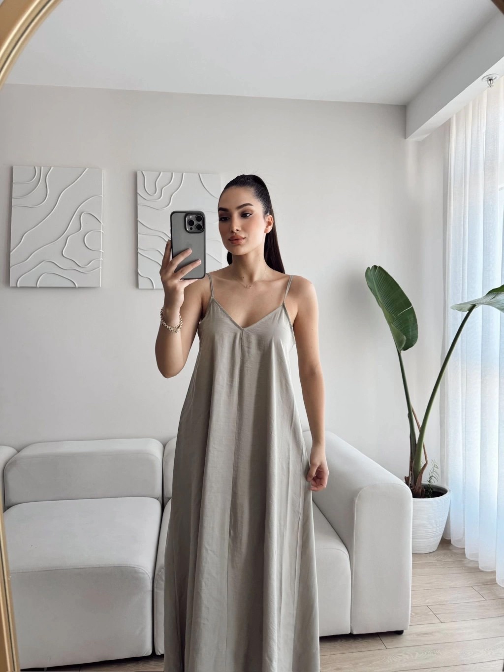 V Yaka Askılı Uzun Keten Elbise