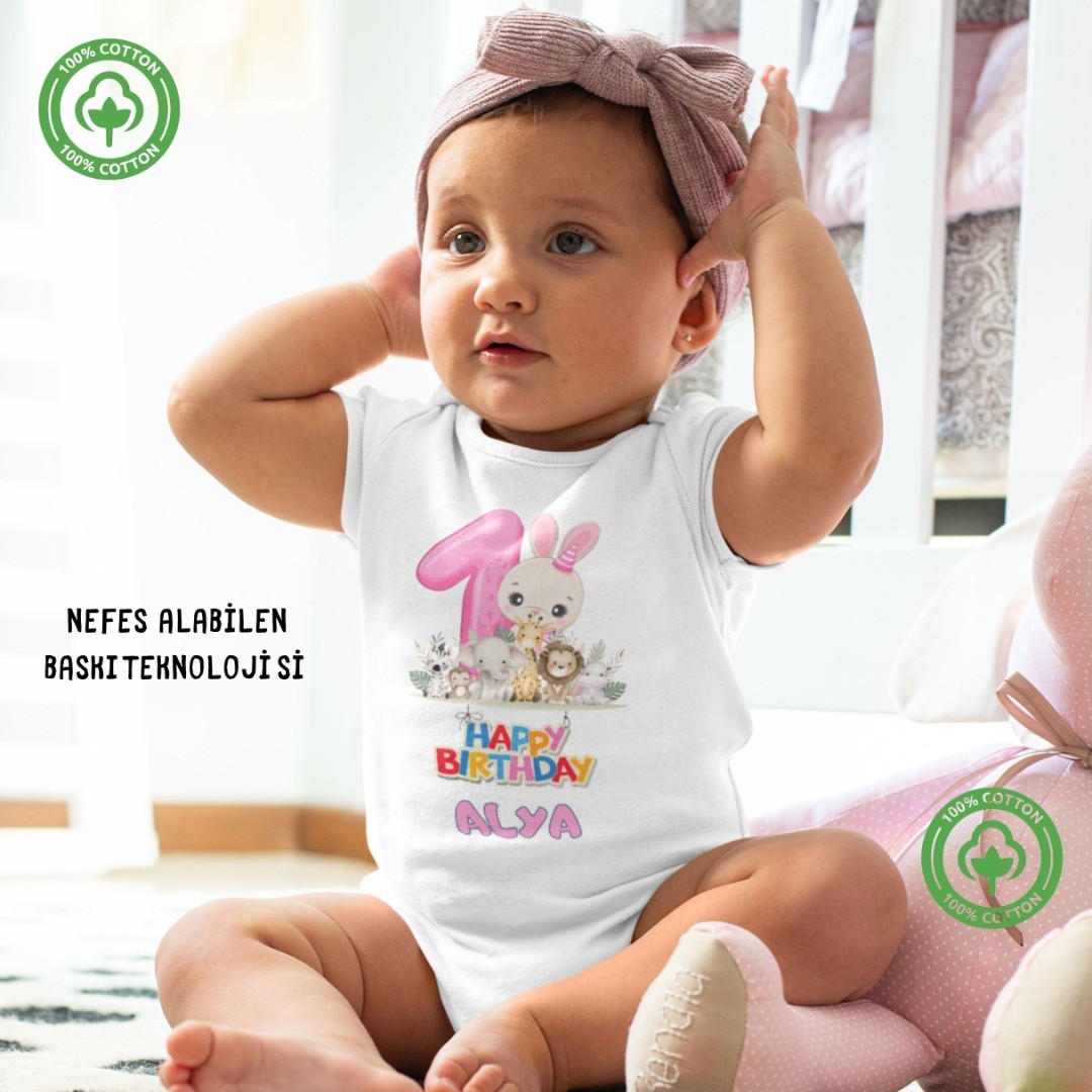 1 Yaşında Yazılı Kişiye Özel Kız Bebek Zıbın