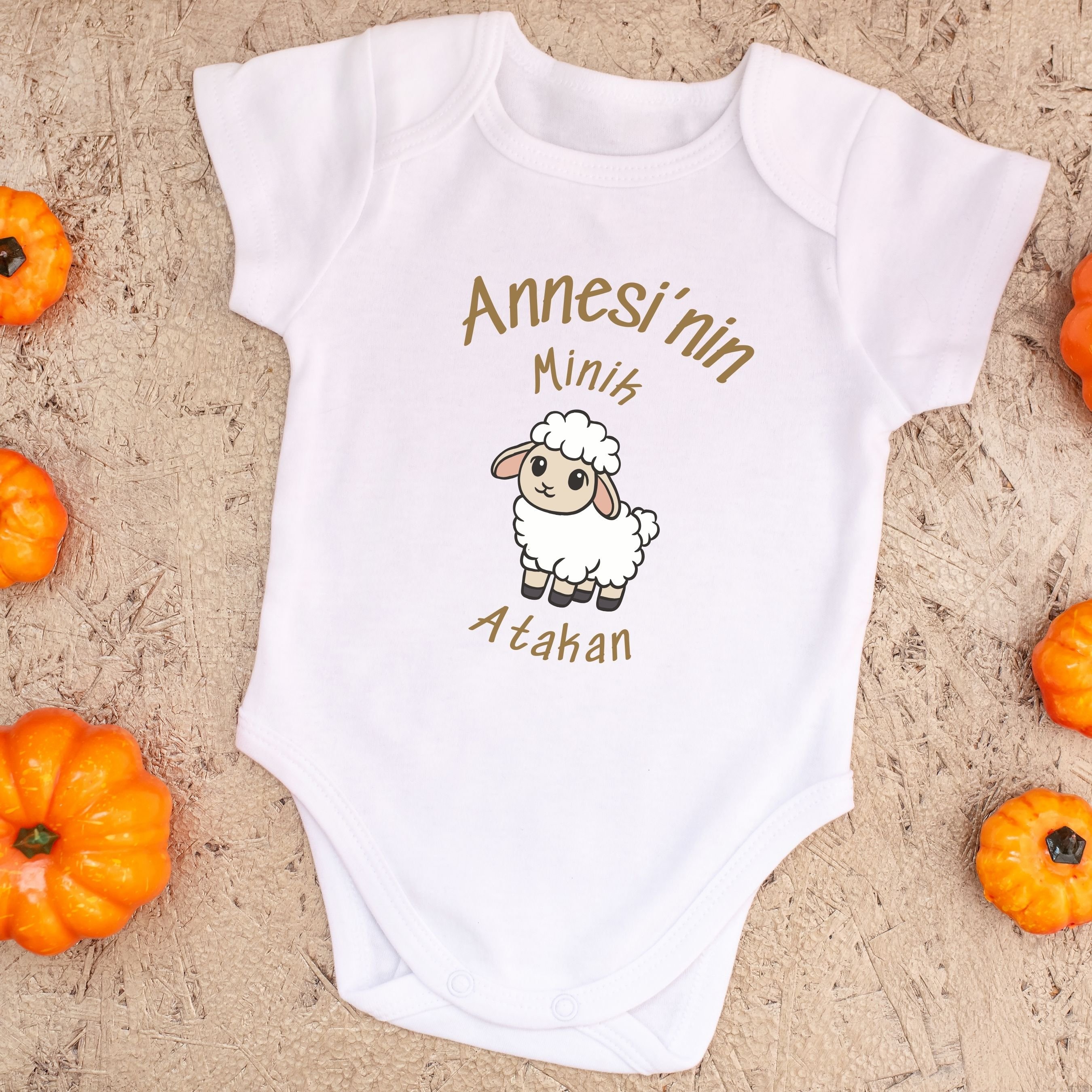 Minik Kuzusu Yazılı Kişiye Özel Bebek Zıbın