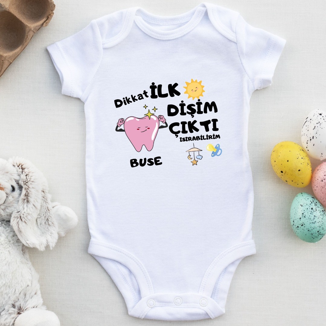 Dikkat İlk Dişim Çıktı Isırabilirim Yazılı Kız Bebek Zıbın