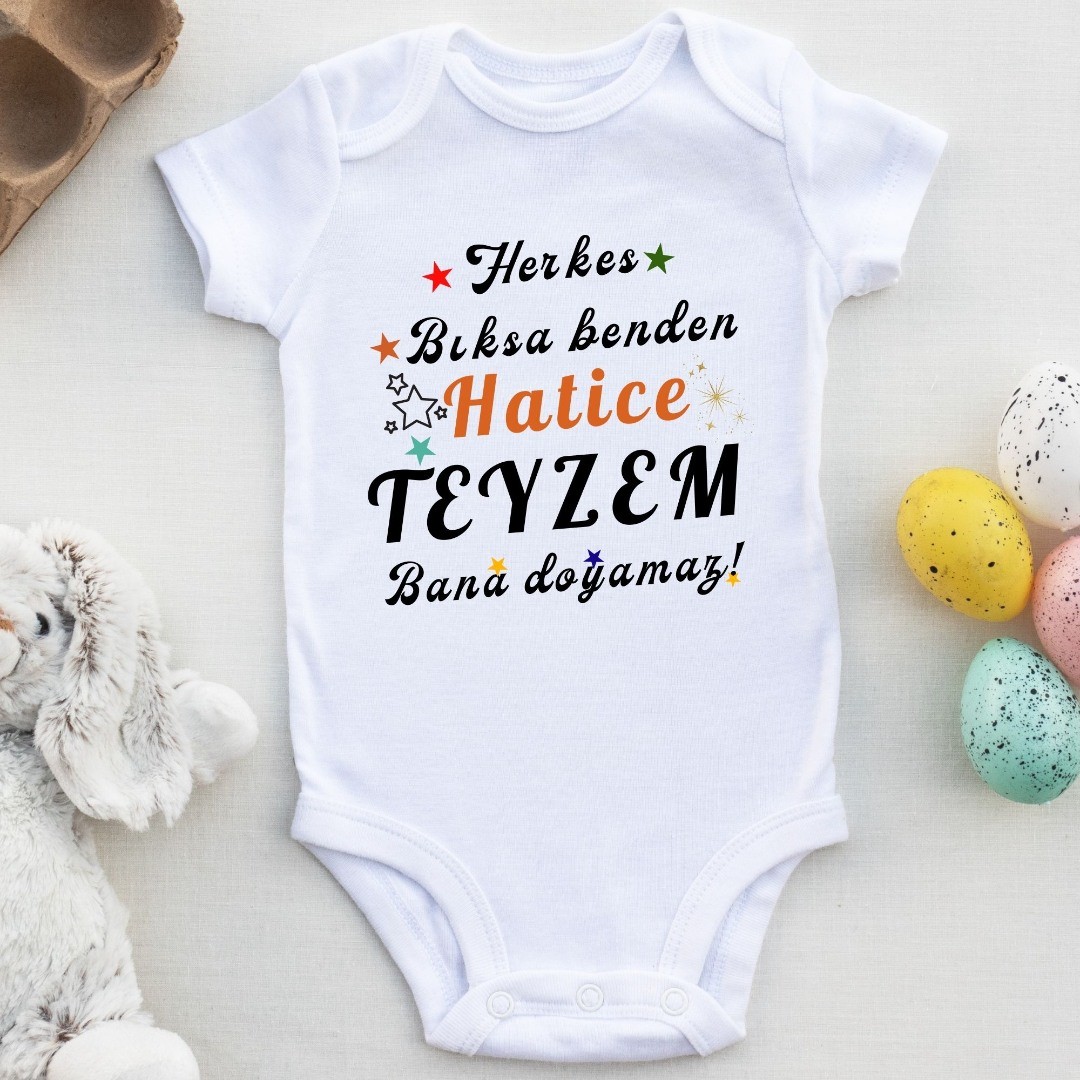 Herkes Bıksa Benden Teyzem - Halam bana Doyamaz Yazılı Bebek Zıbın