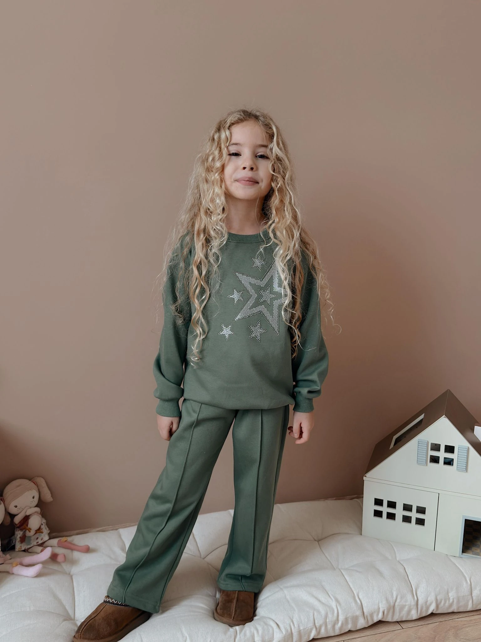 Şardonlu Yıldız Taş Detaylı Takım