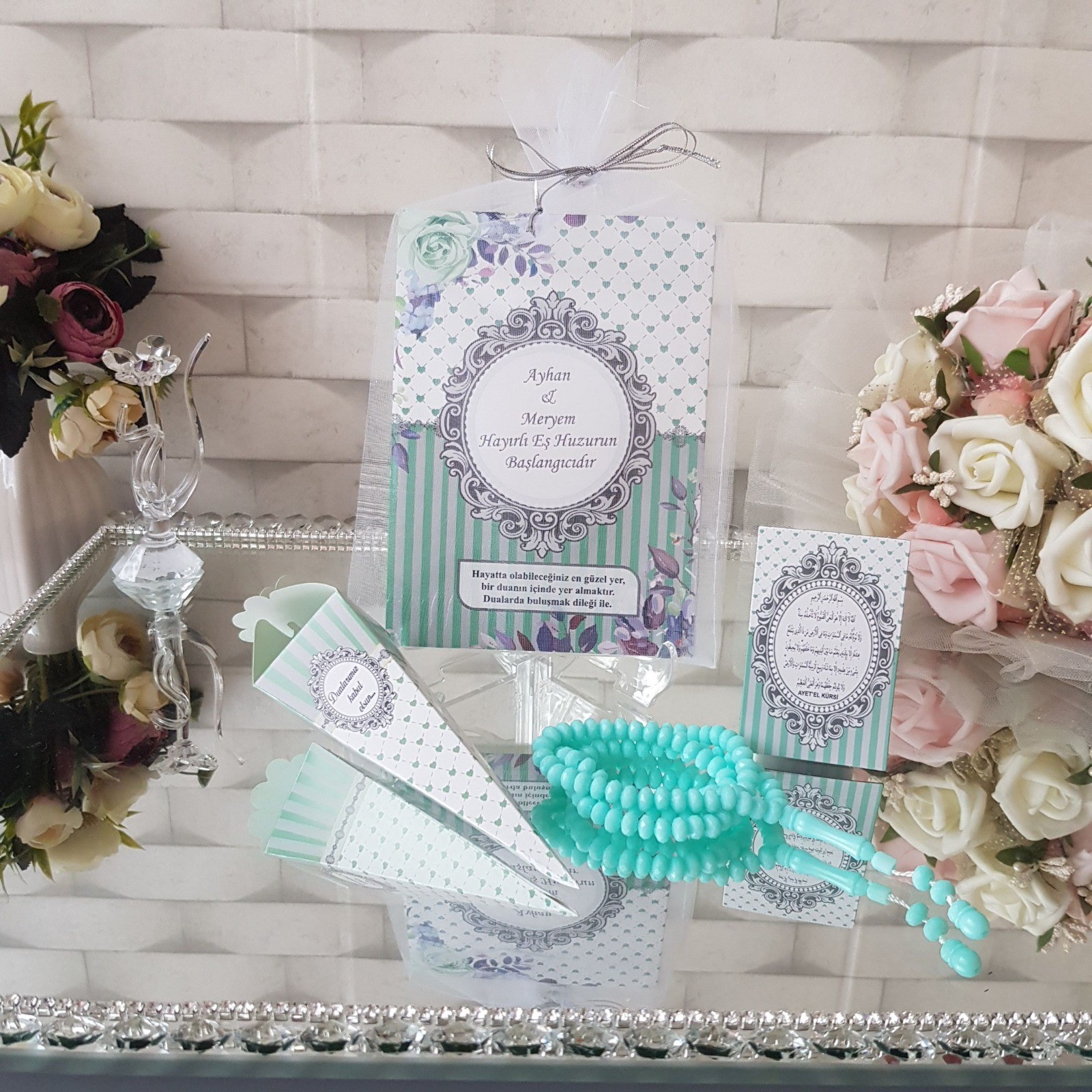 Kalpli Yeşil Model Yasin + Tül Kese + Tesbih + Ayetel Kursi Magnet + Lokumluk