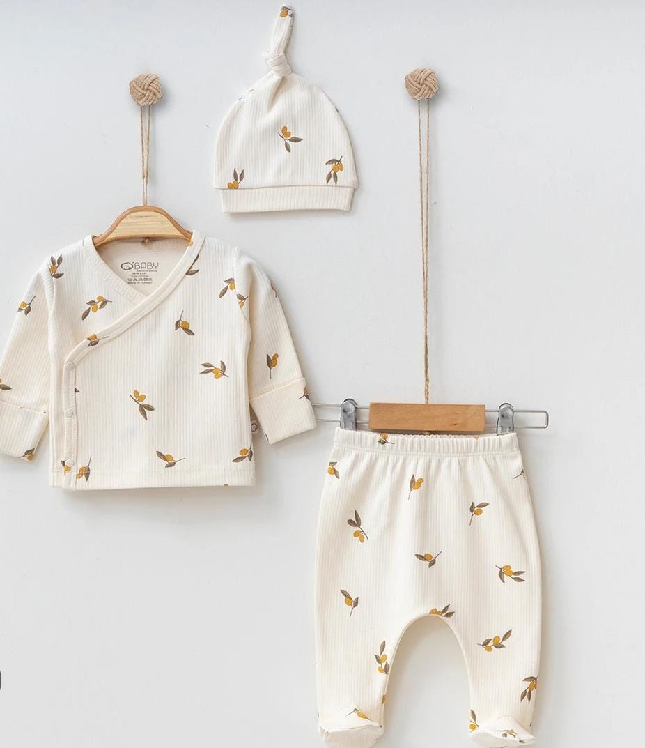 3lu Kendinden Eldivenli Hastane Çıkışı 