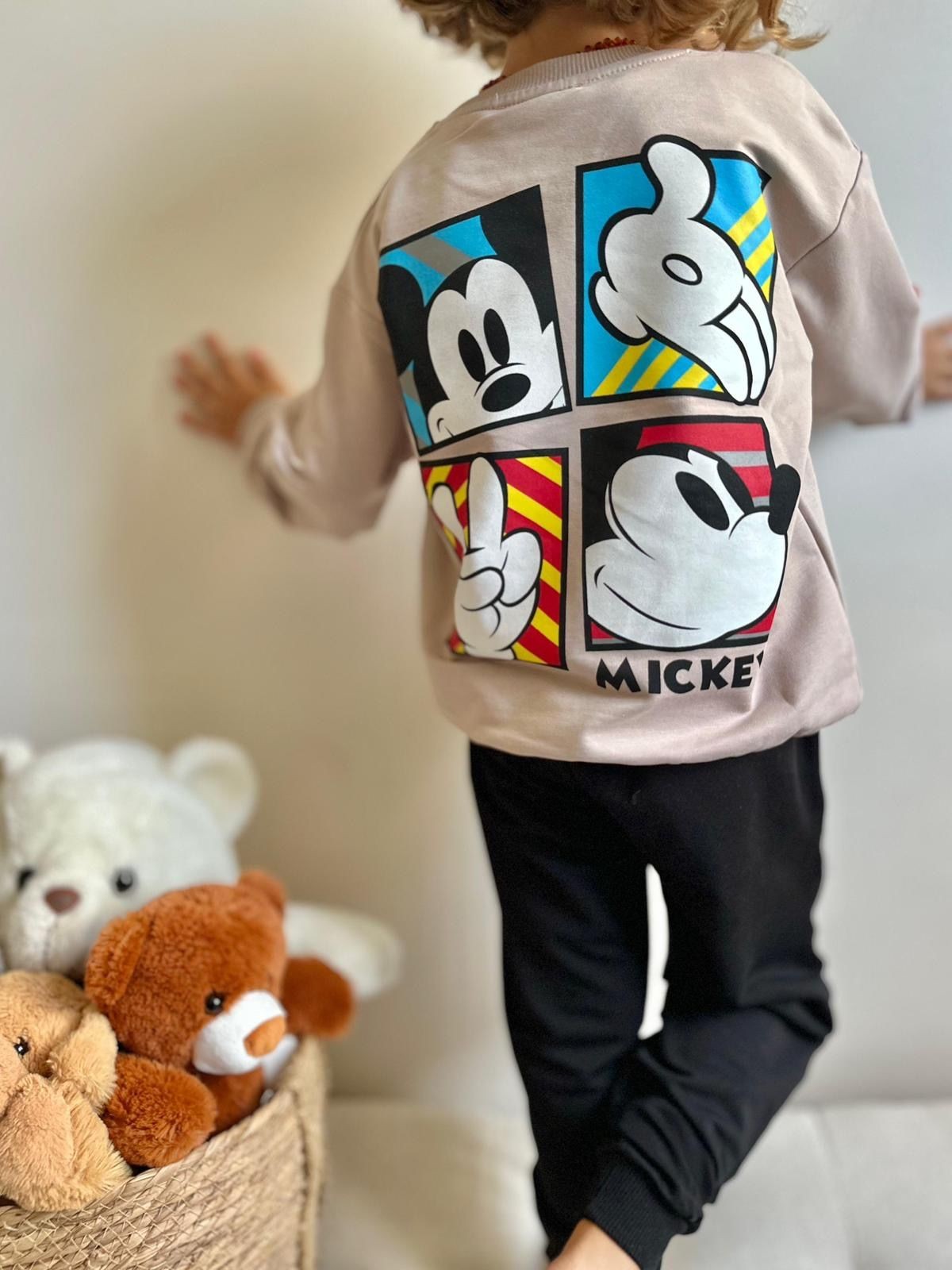 Mickey Arka Baskılı Takım