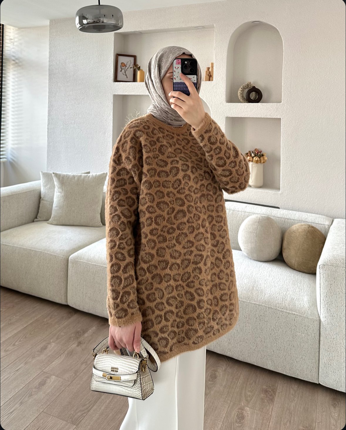 Leopar Desenli Kazak Camel X Scuba Çımalı Beyaz Pantolon