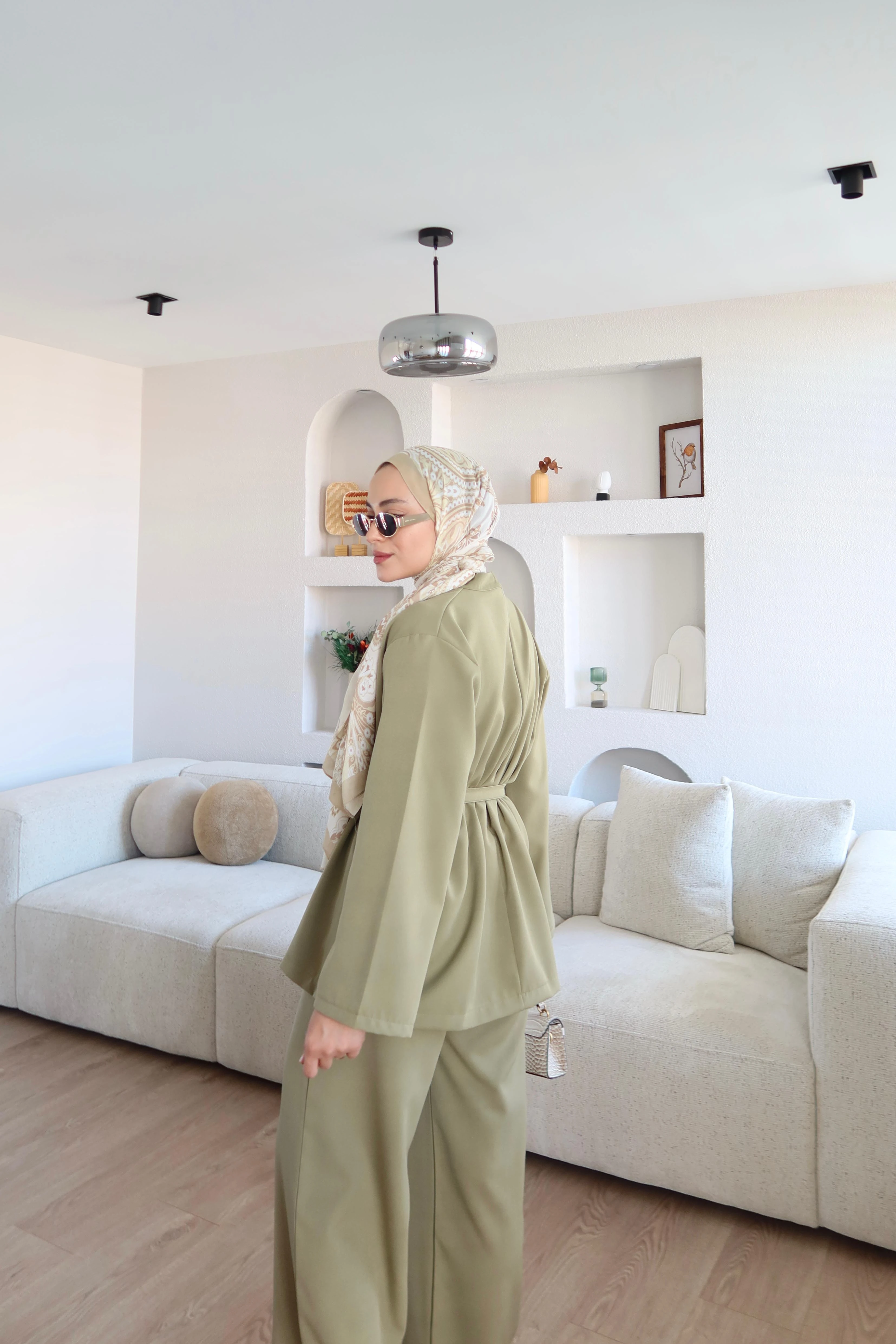 Gold Broş Detaylı Pantolon Takım Haki (Ön Sipariş)