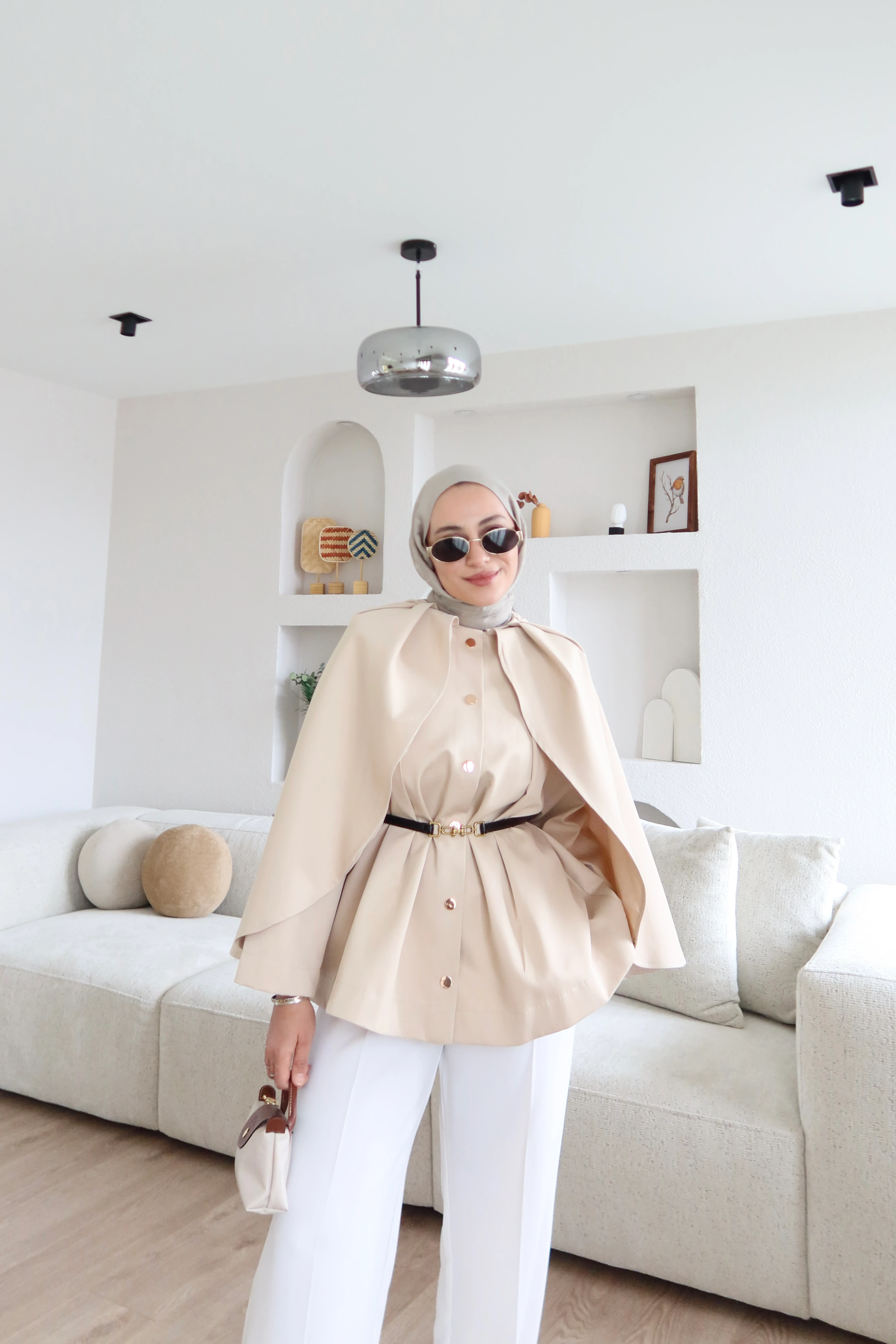 Gabardin Kumaş Pelerinli Kısa Trençkot Taş