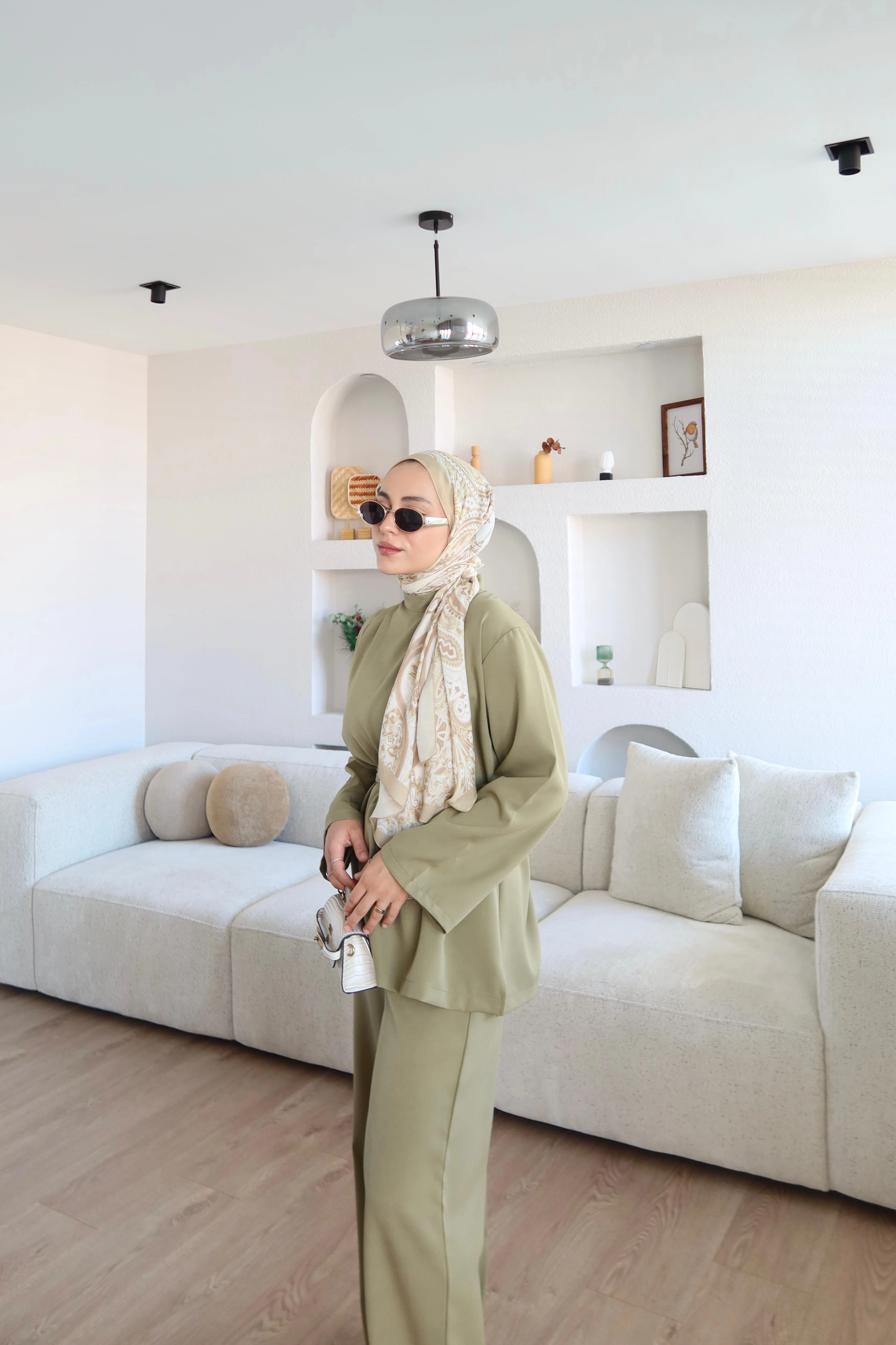 Gold Broş Detaylı Pantolon Takım Haki (Ön Sipariş)