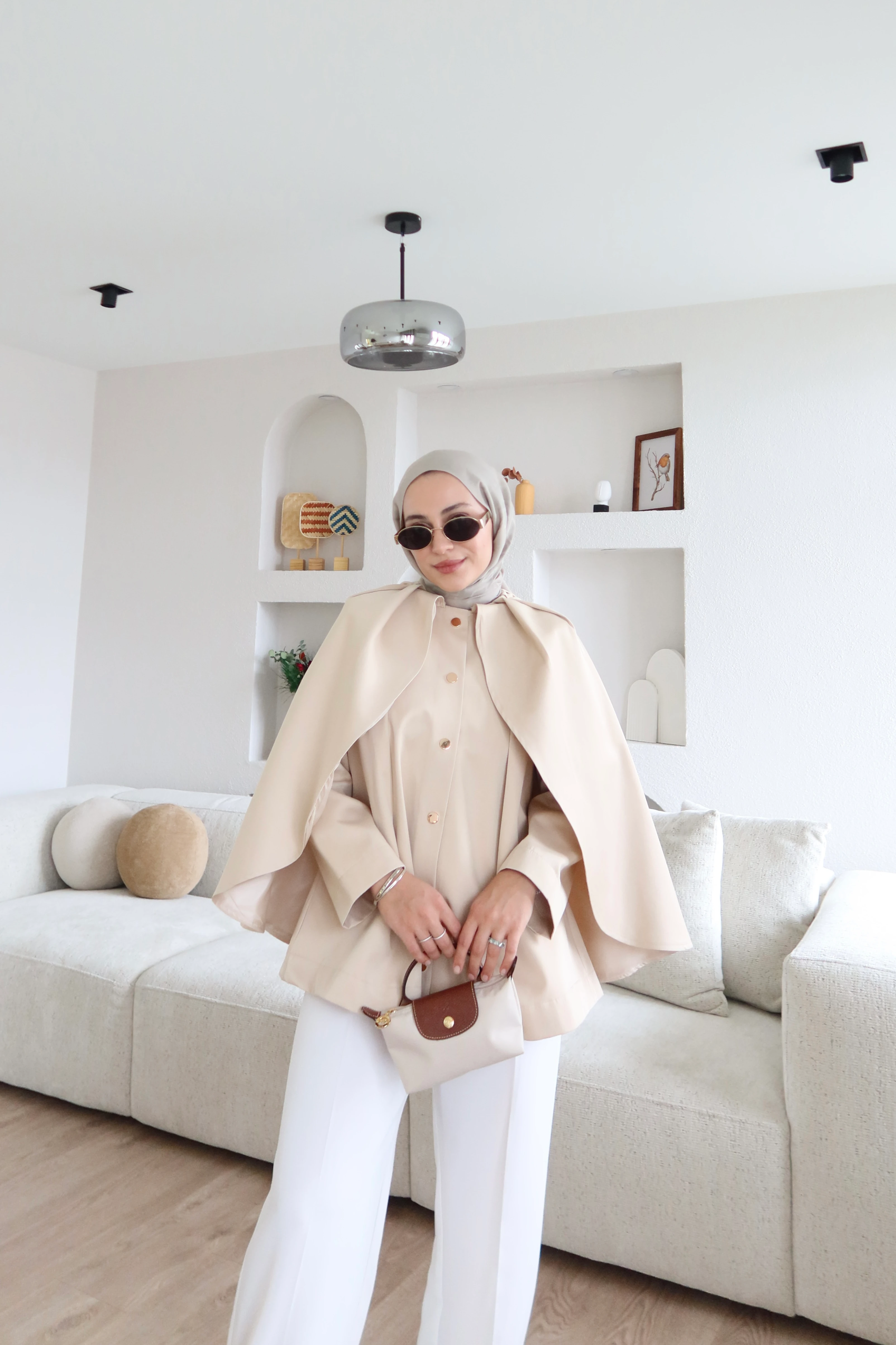 Gabardin Kumaş Pelerinli Kısa Trençkot Taş