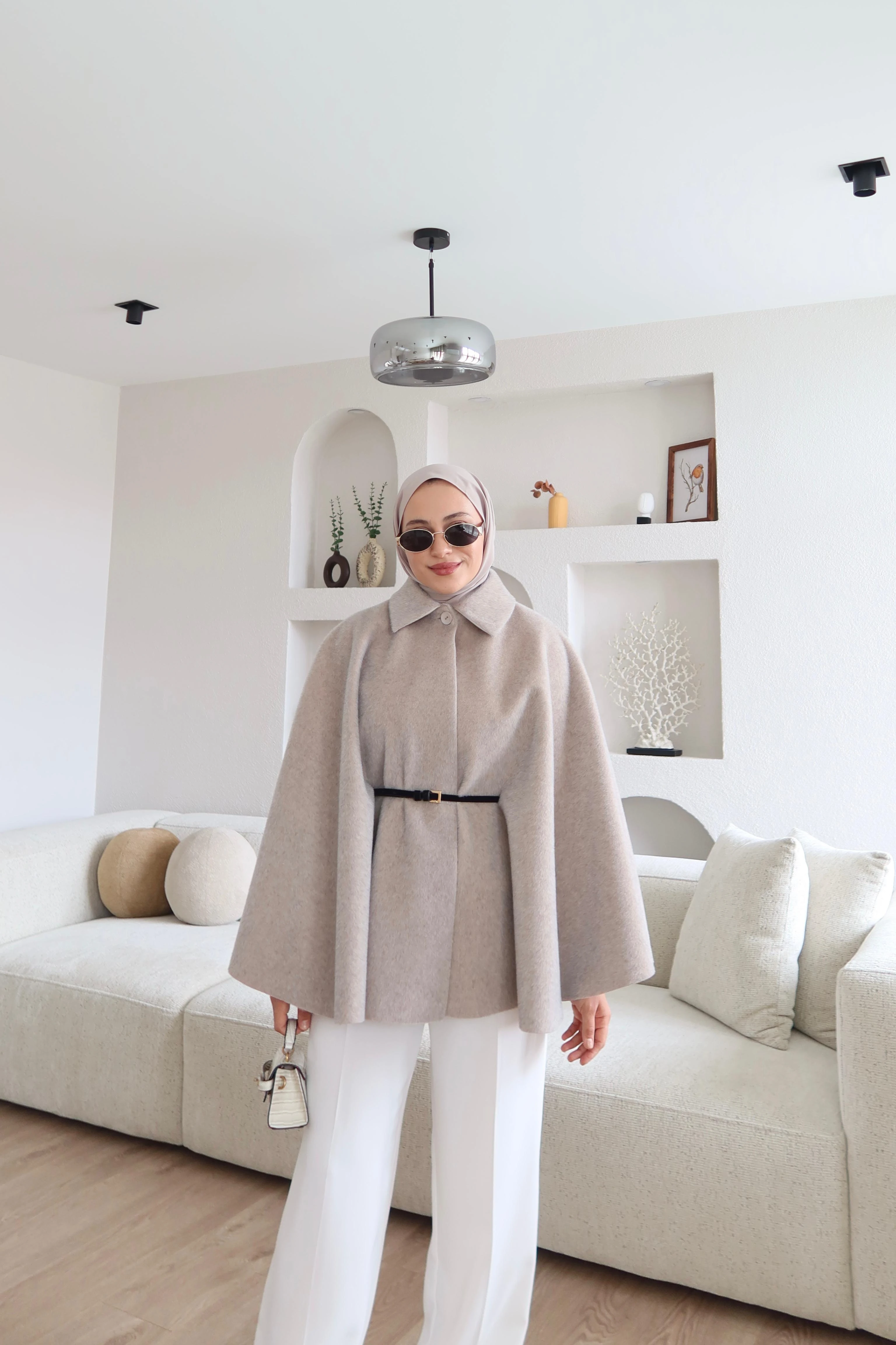 Süet Kemer Detaylı Pelerin Kaban Vizon main variant image