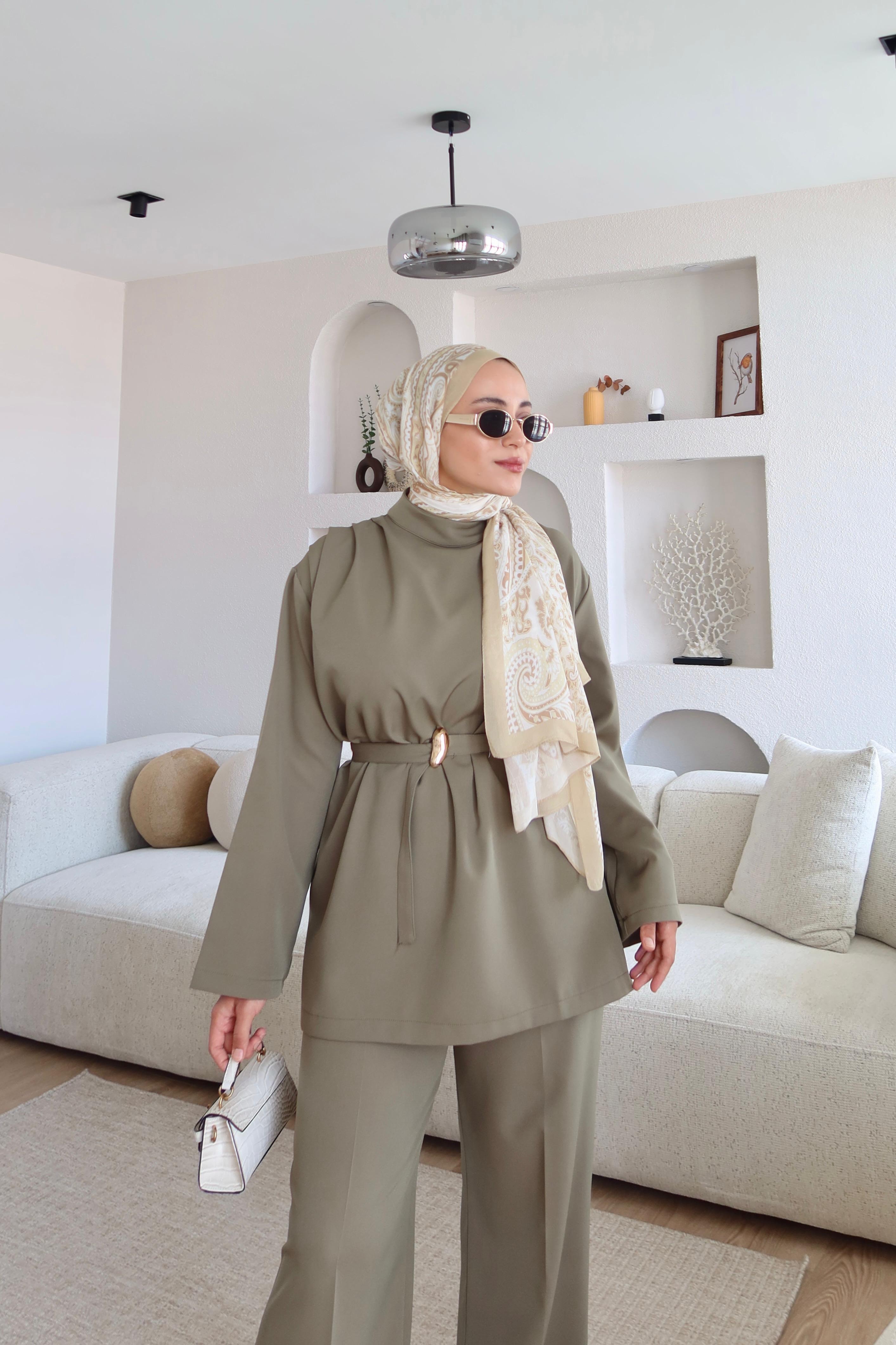 Gold Broş Detaylı Pantolon Takım Haki 