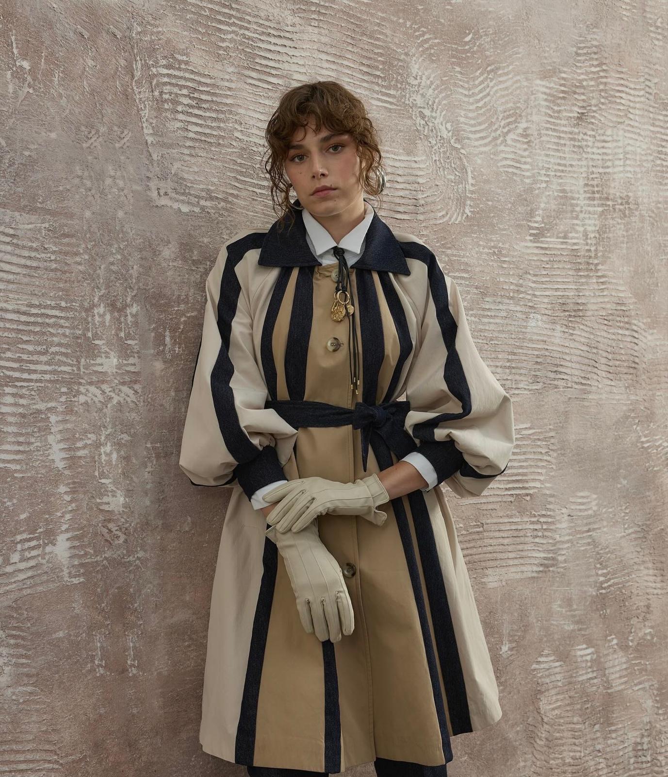 Şerit Detaylı Balon Kol Trençkot3759