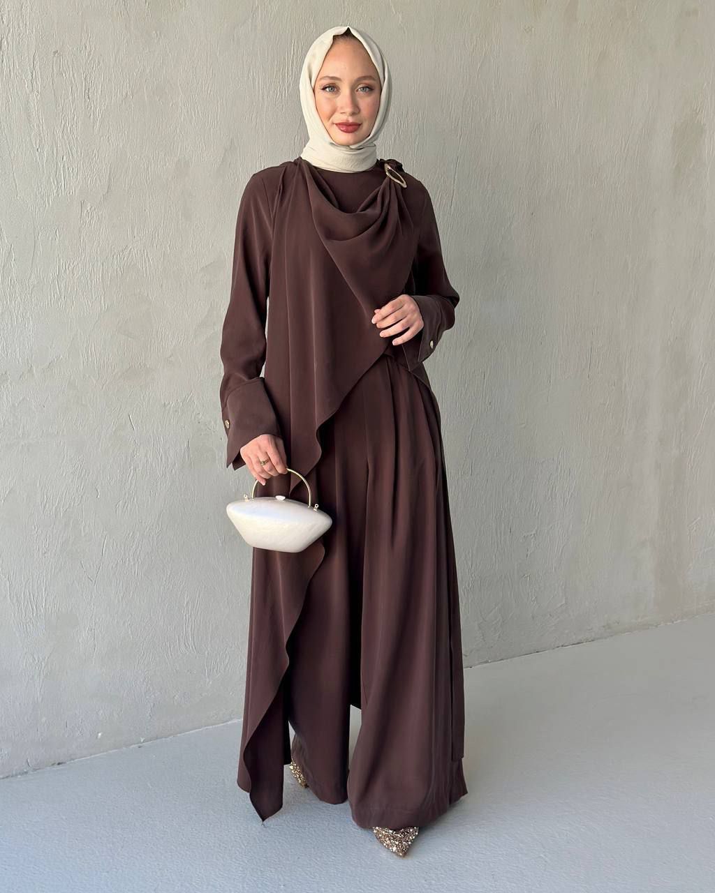 Broş Detay Pantolonlu Takım