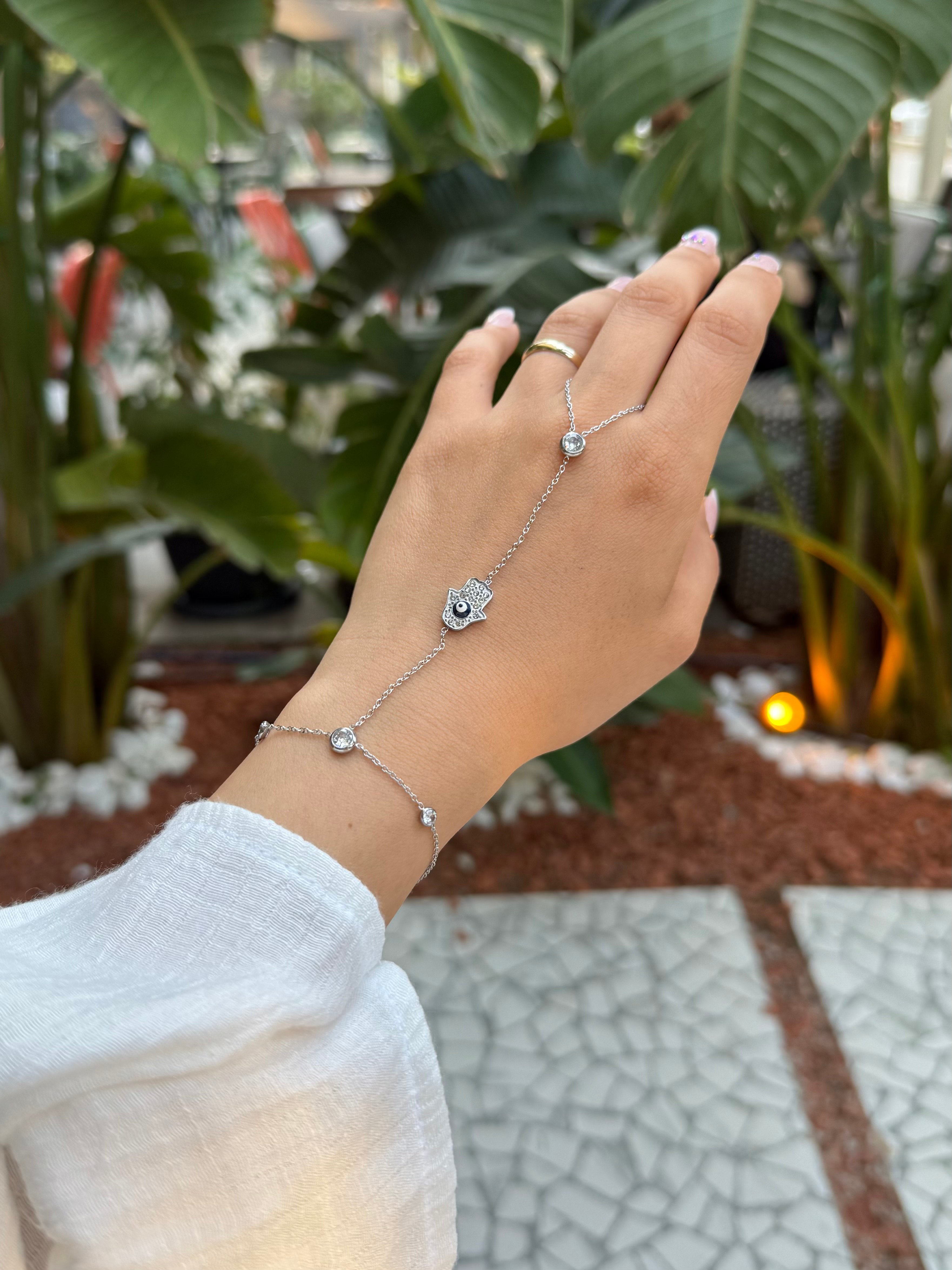 Çelik Silver Hamsa Şahmeran