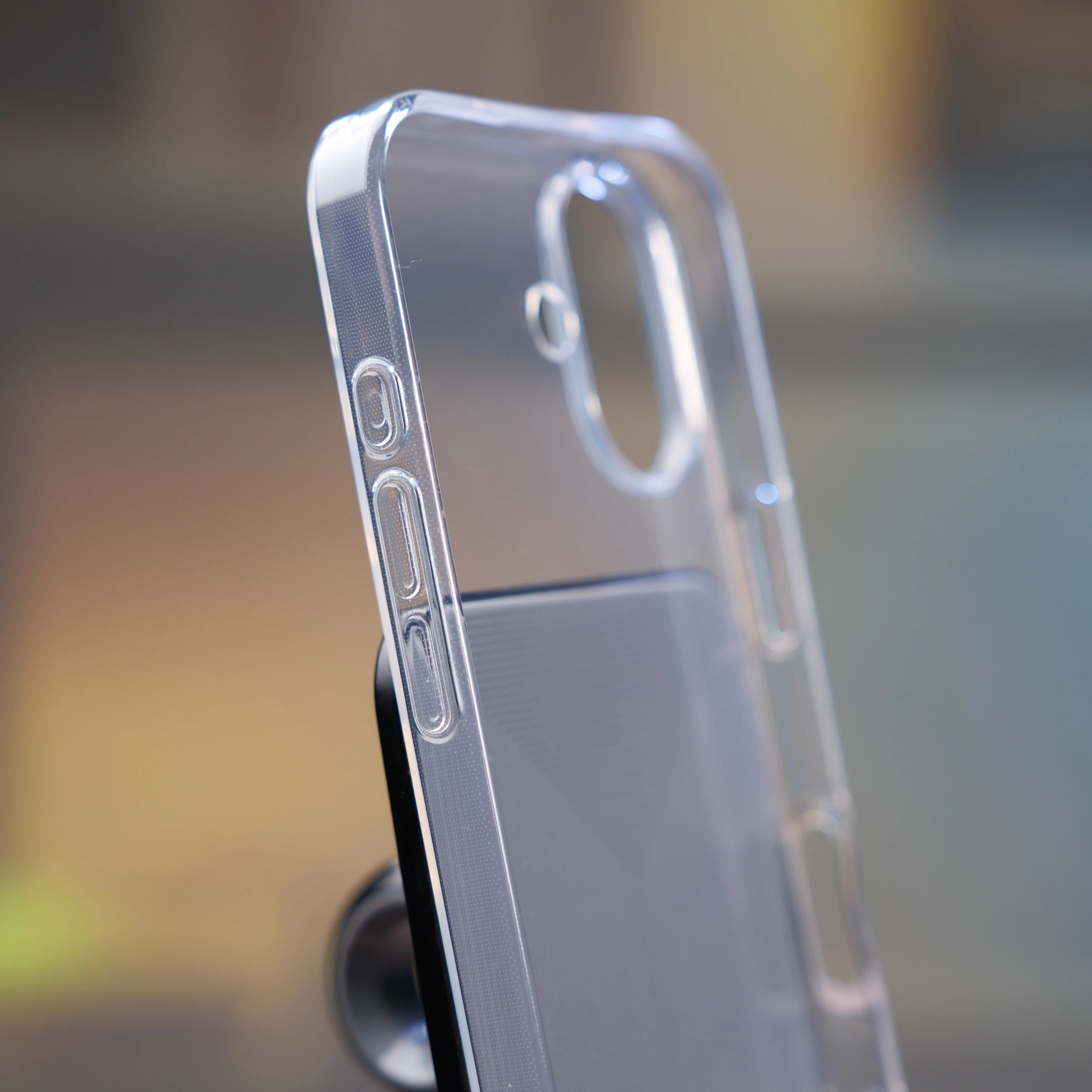 iPhone 16 için Şeffaf Kılıf