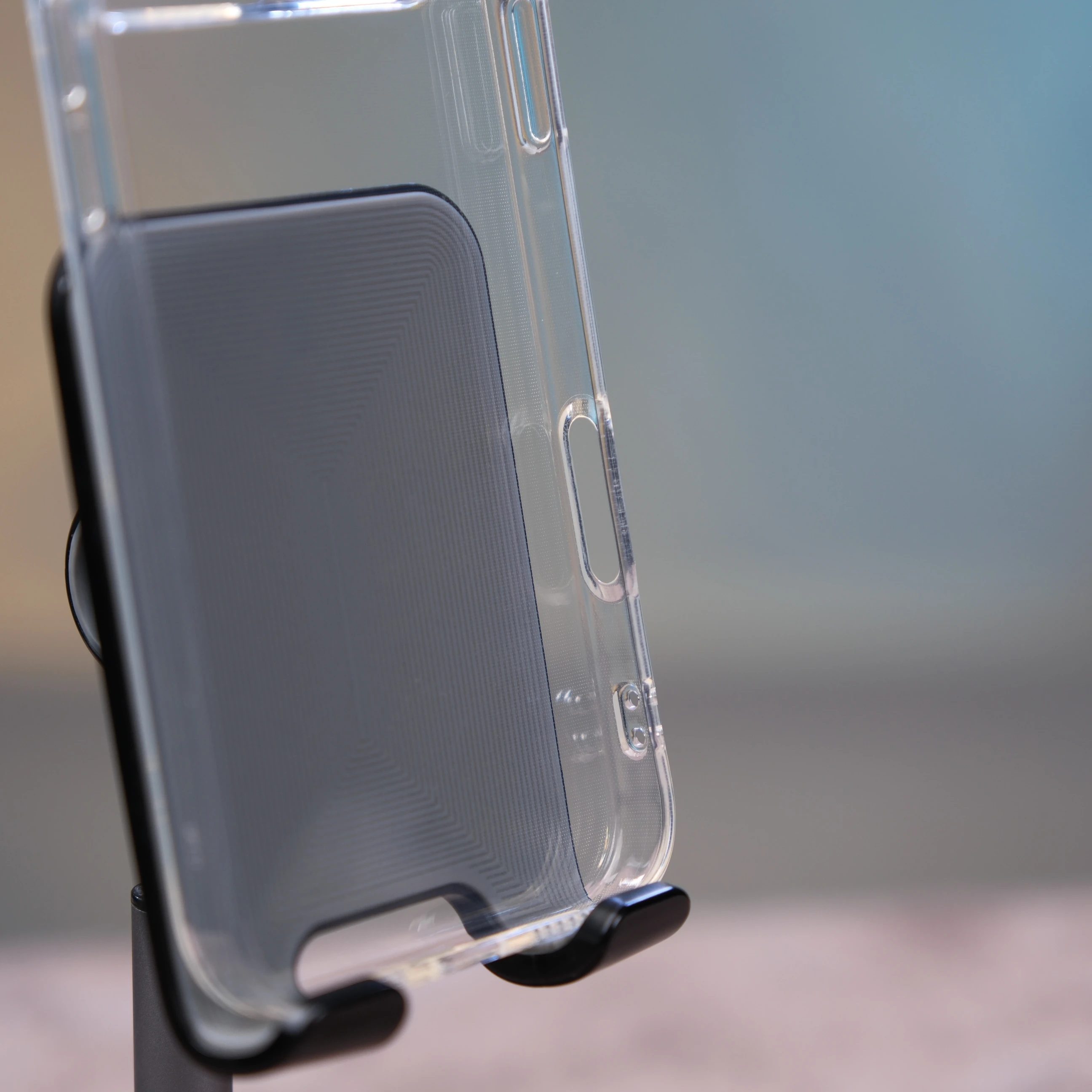 iPhone 17 Pro için Şeffaf Kılıf