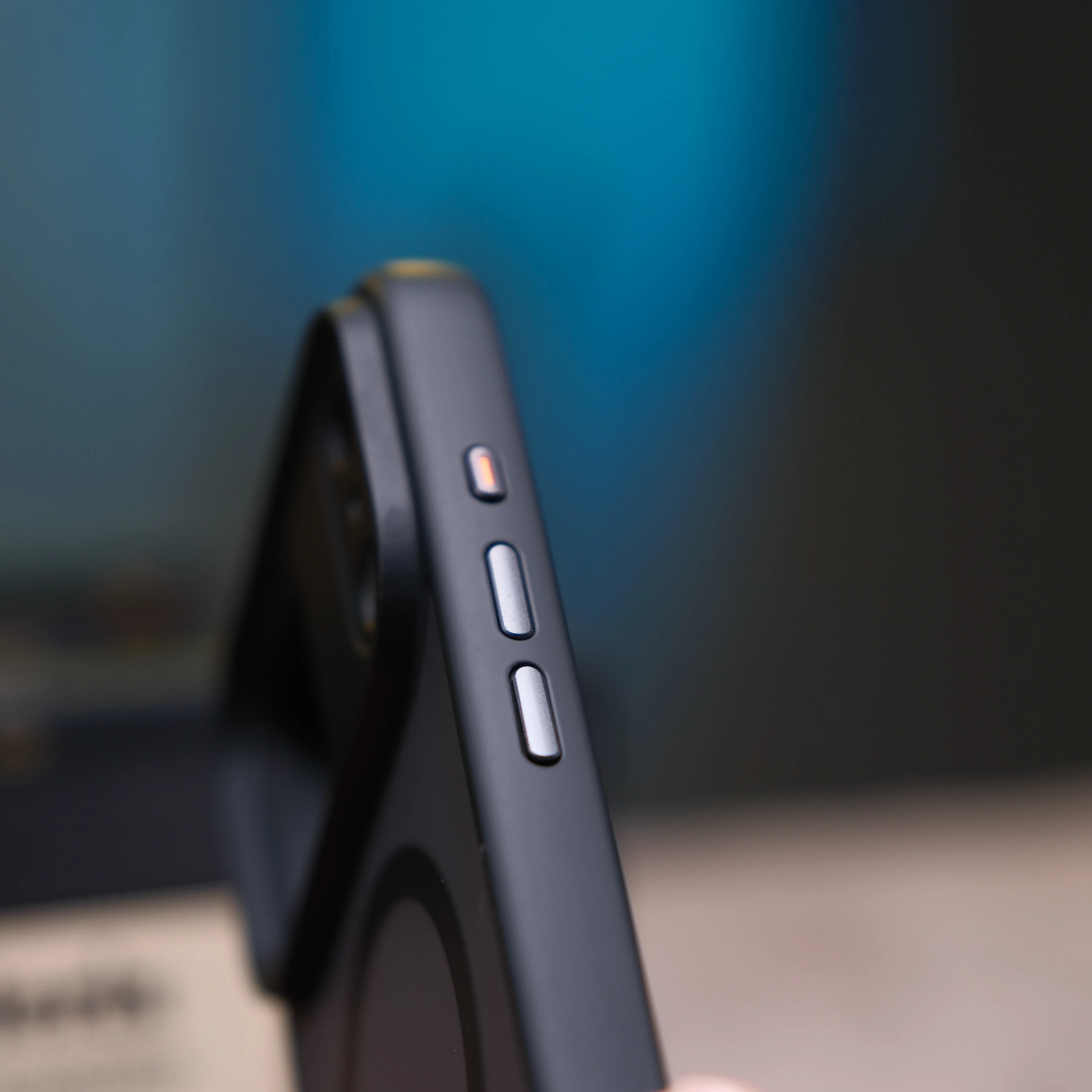 iPhone 16 Plus için Flet MagSafe'li Kılıf