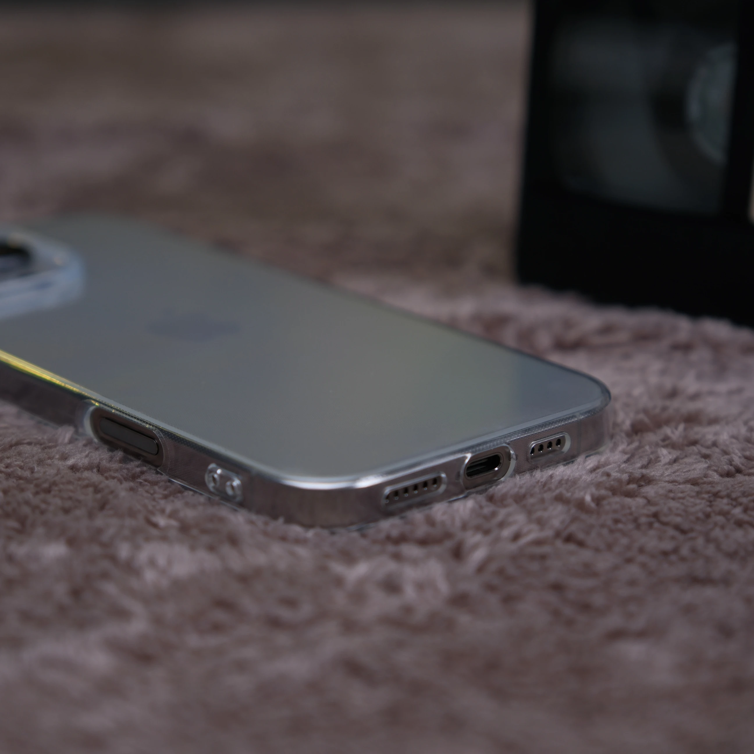 iPhone 13 Pro için Şeffaf Kılıf