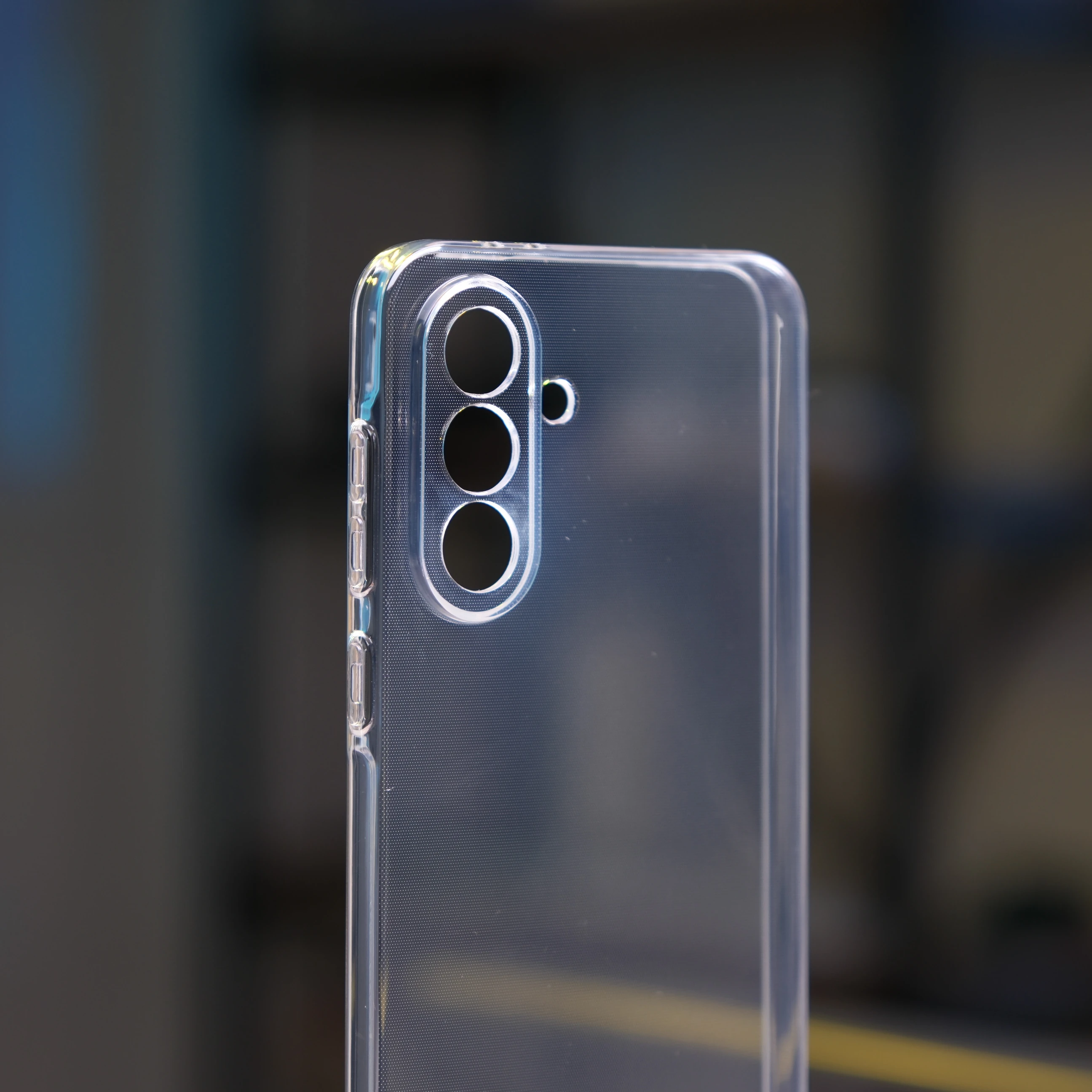 Samsung Galaxy S20 İçin Şeffaf Kılıf