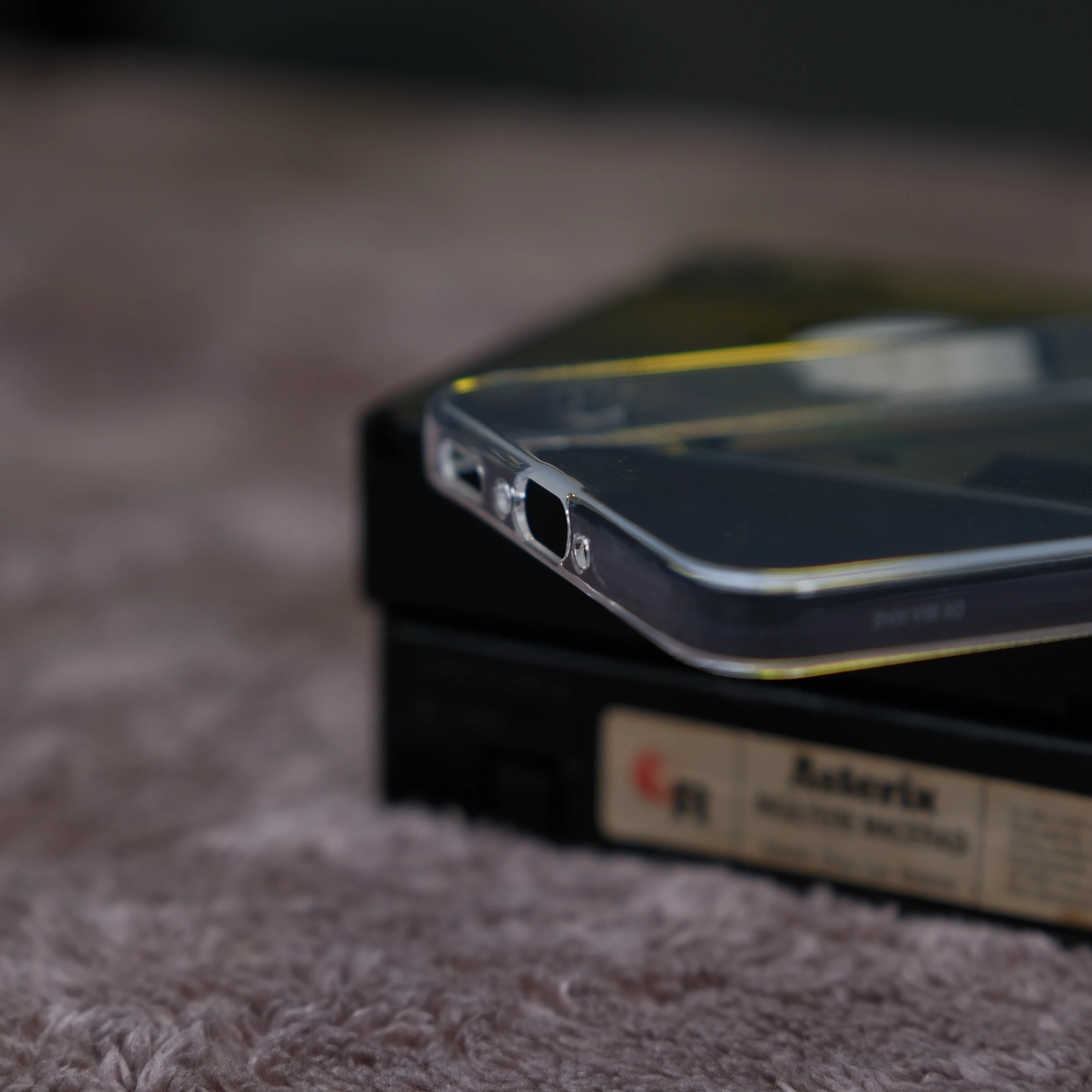 Samsung Galaxy S20 İçin Şeffaf Kılıf