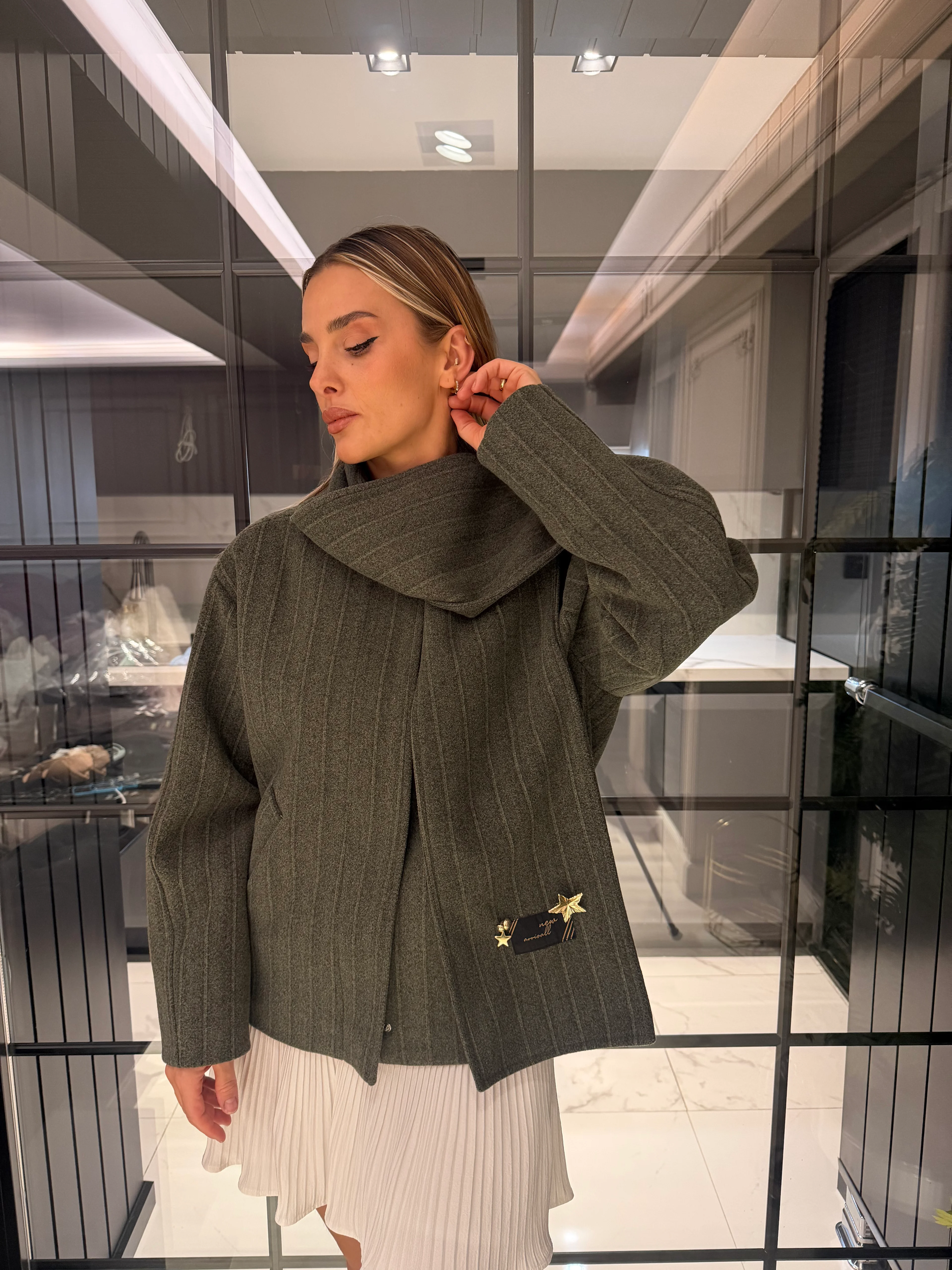 Şal Detaylı Haki Kaban 