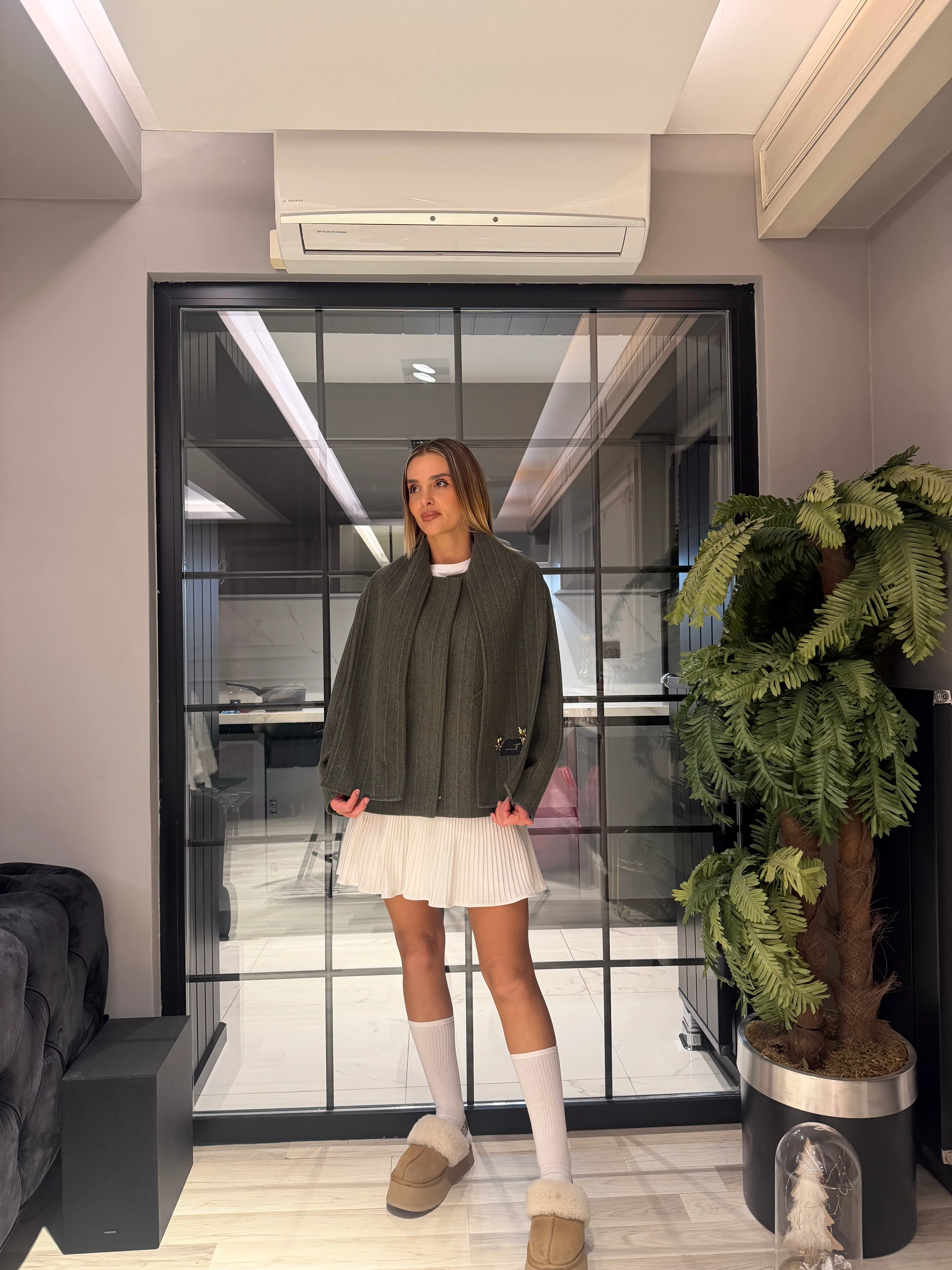 Şal Detaylı Haki Kaban 