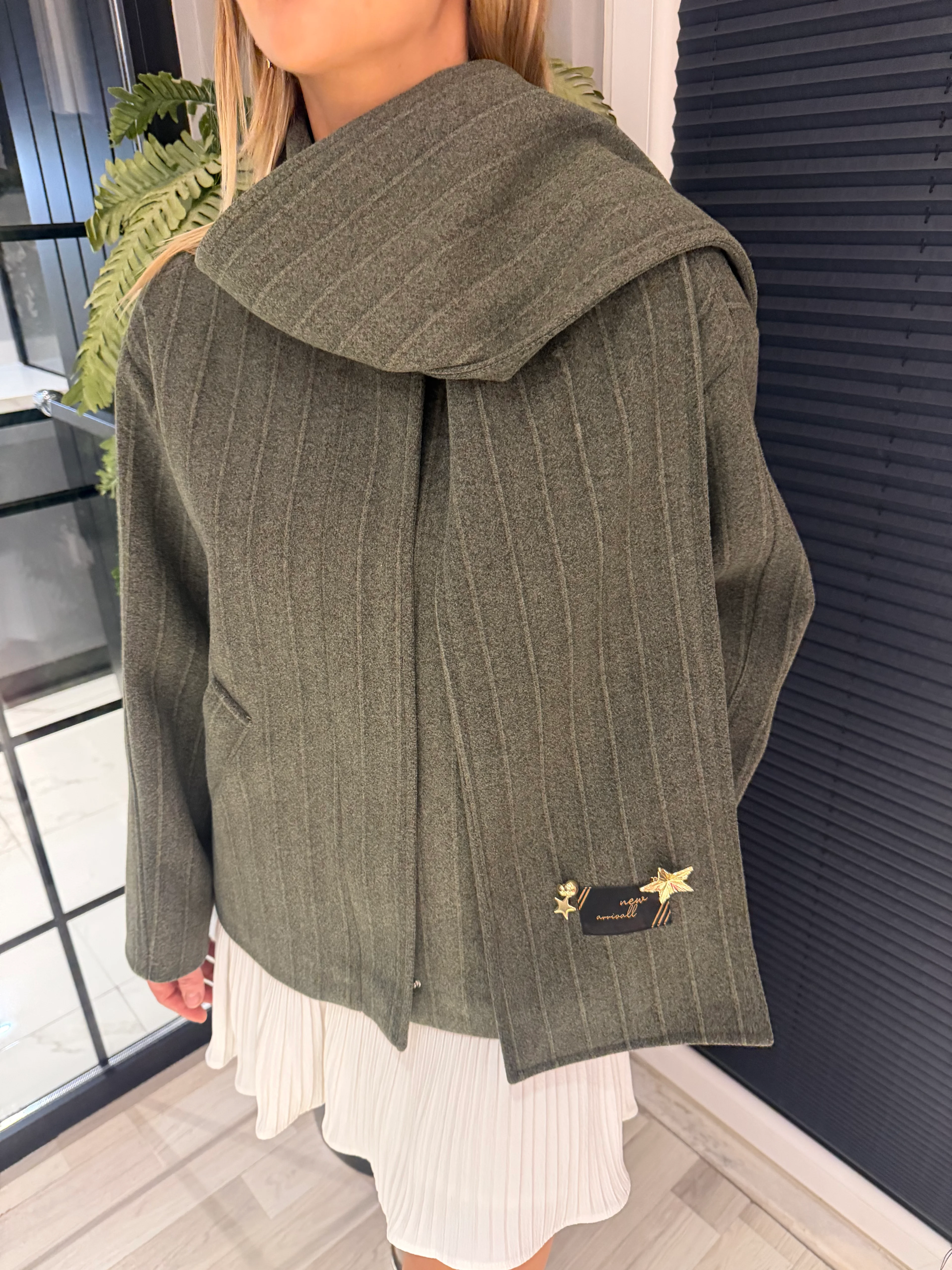 Şal Detaylı Haki Kaban 