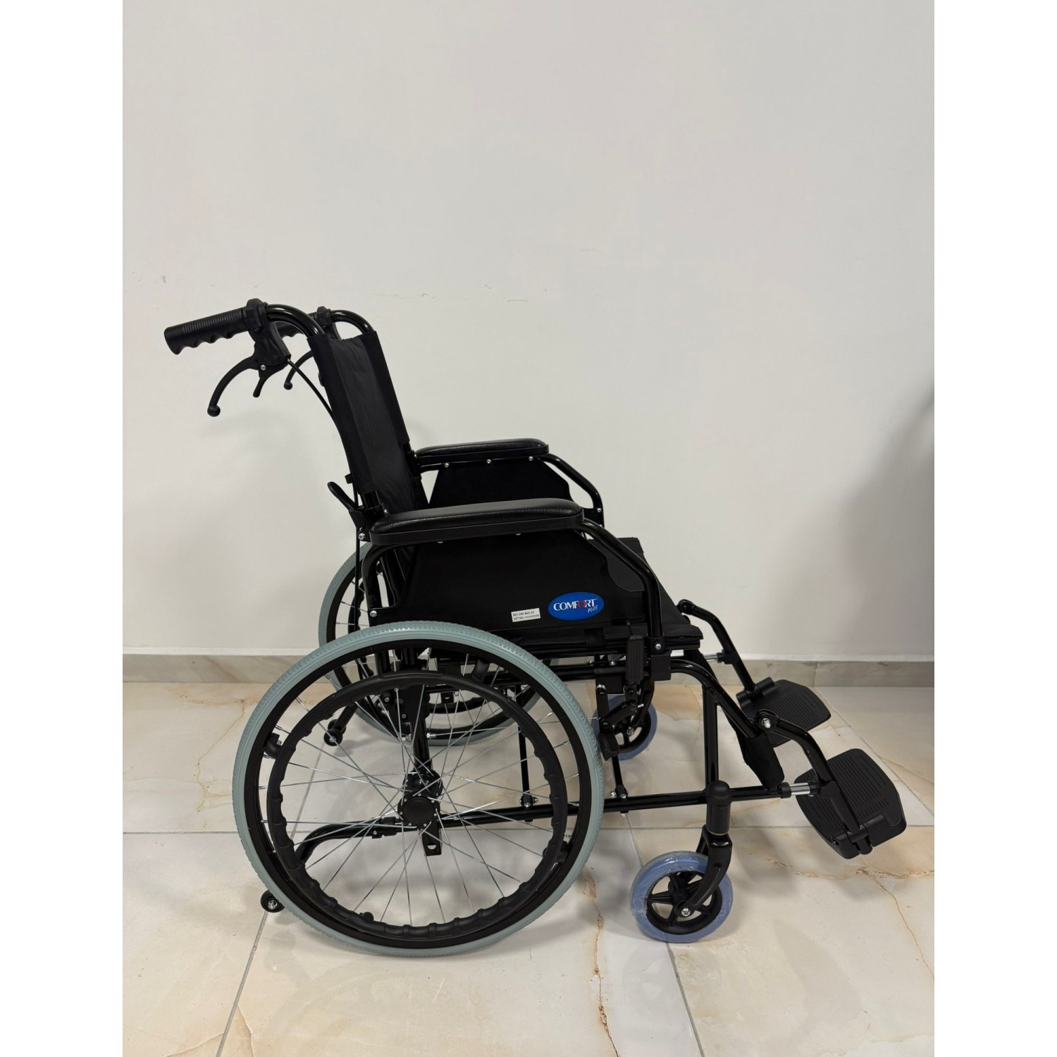 Comfort Plus DM-863-20 Özellikli Tekerlekli Sandalye