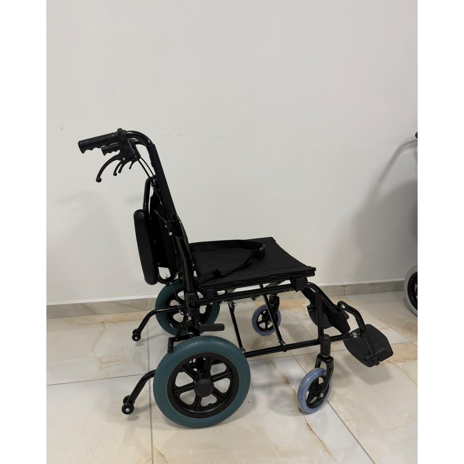 Comfort Plus DM-863-12 Transfer Özellikli Tekerlekli Sandalye