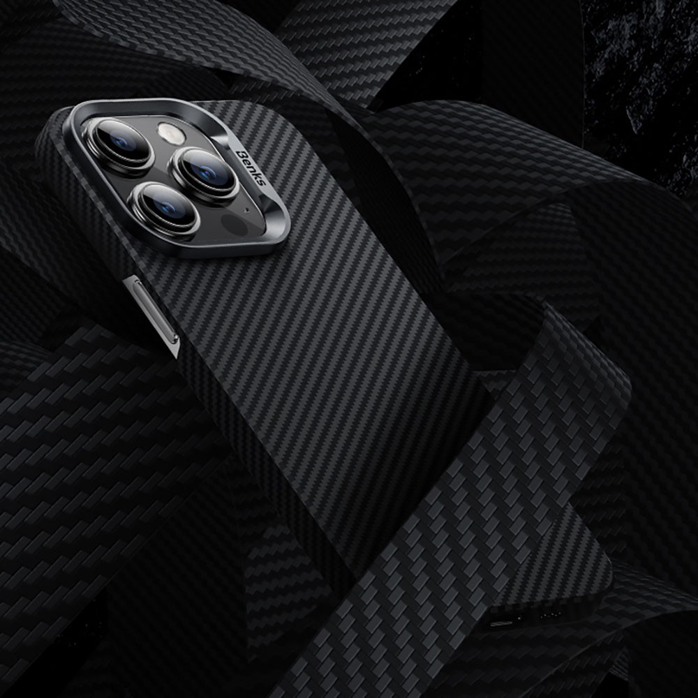 iPhone 15 Plus Kılıf Magsafe Özellikli Karbon Fiber Benks Essential ArmorAir 600D Kevlar Kılıf