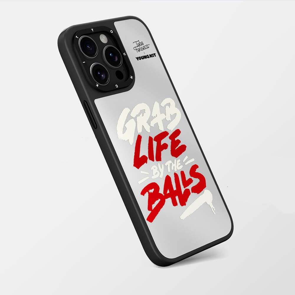 iPhone 15 Pro Max Kılıf Tobias Fonseca Tasarımlı Youngkit Mirror Kılıf