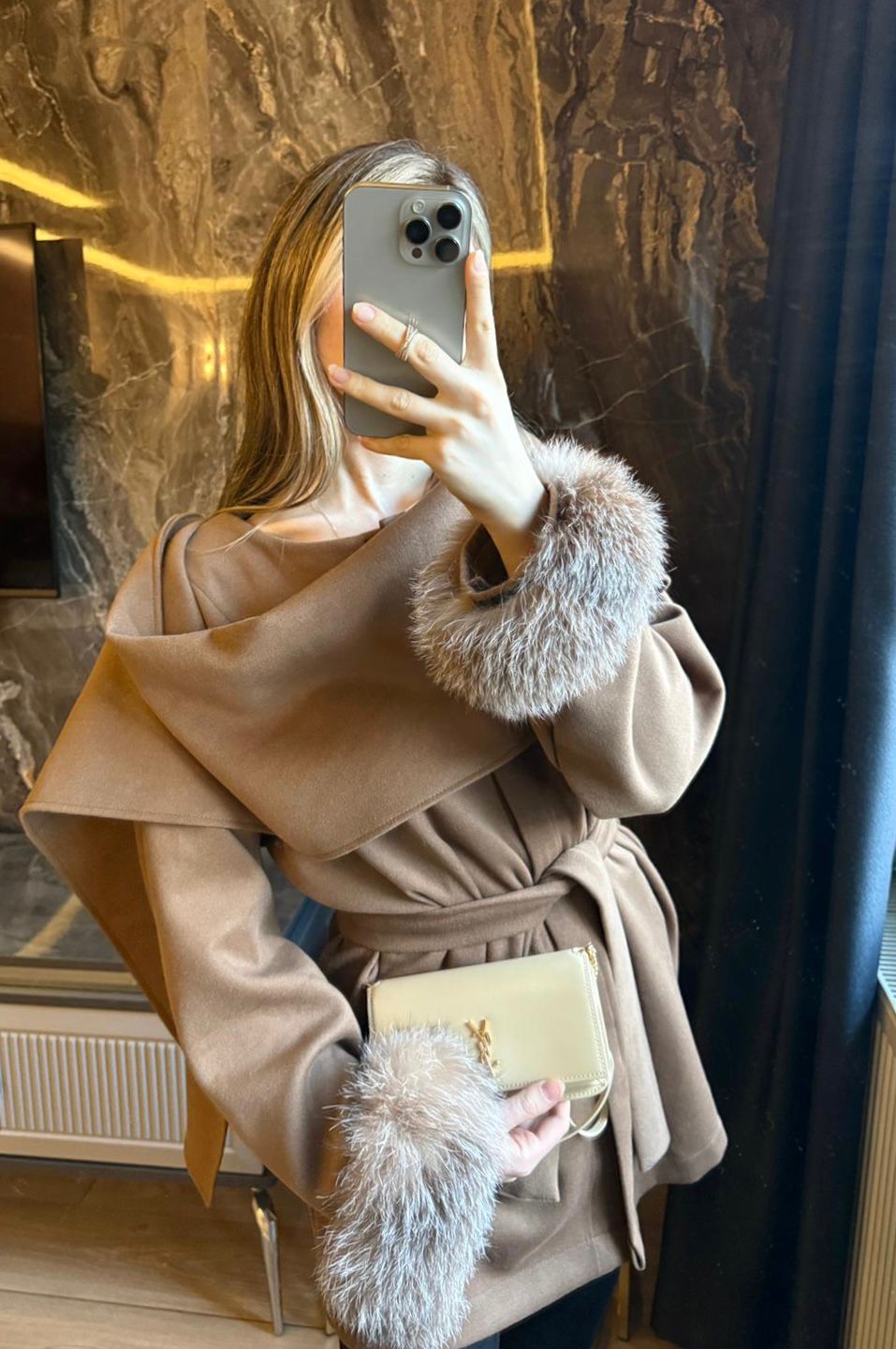 Atkı Detaylı Camel Kaşe Kap