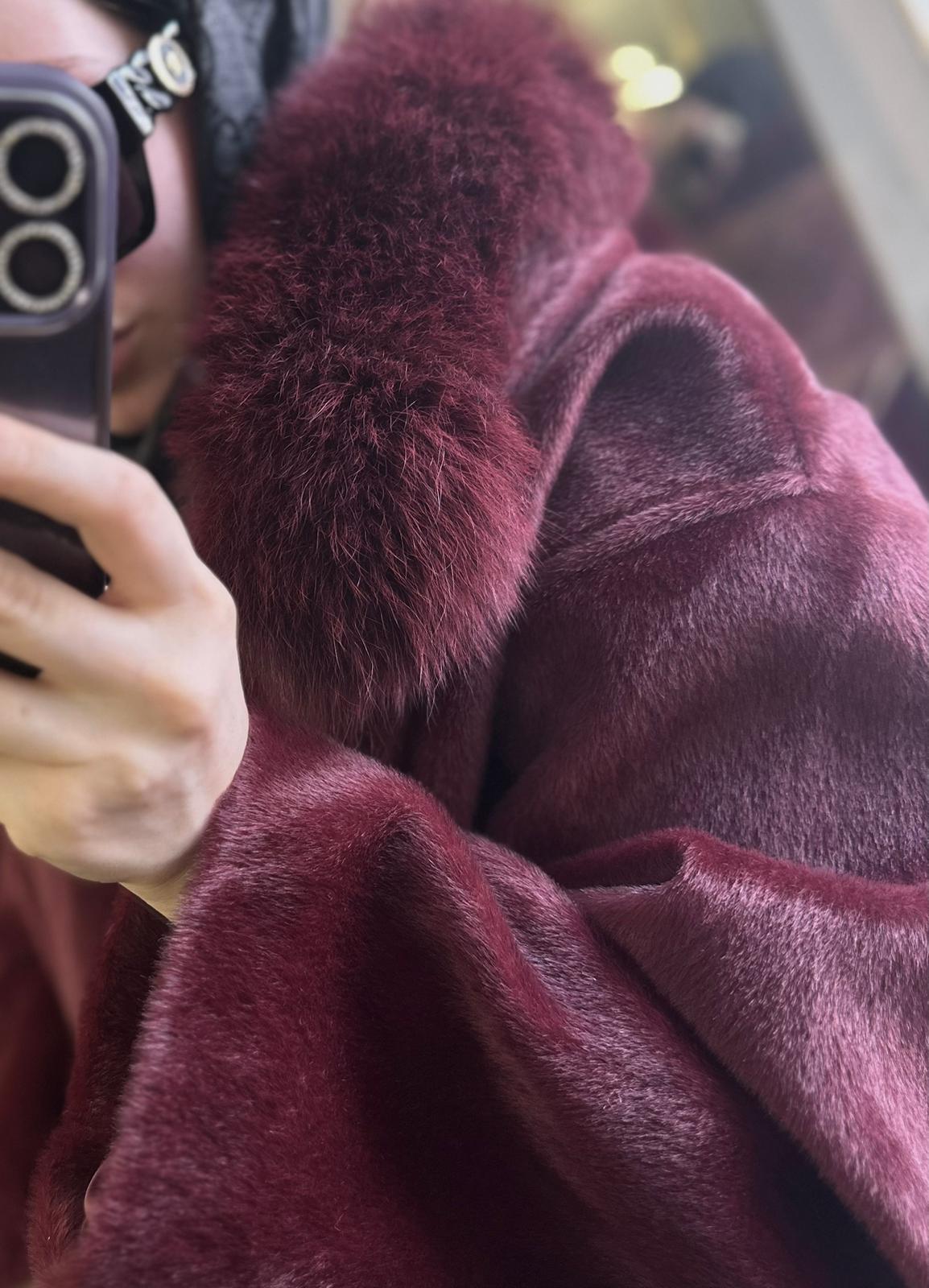 Bordo Kürk Detaylı Tay Tüyü Kaban