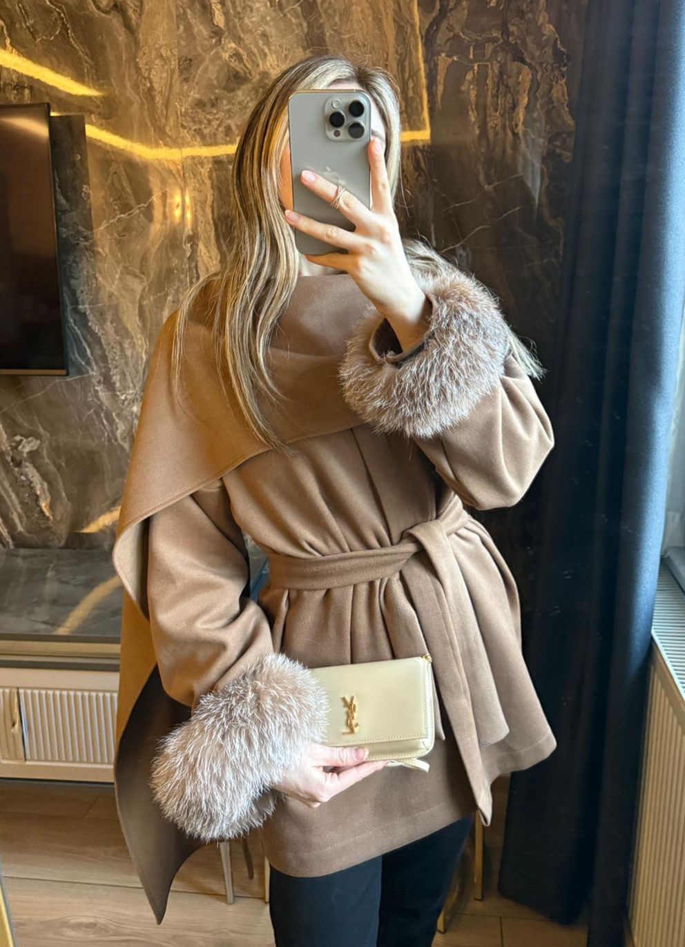 Atkı Detaylı Camel Kaşe Kap