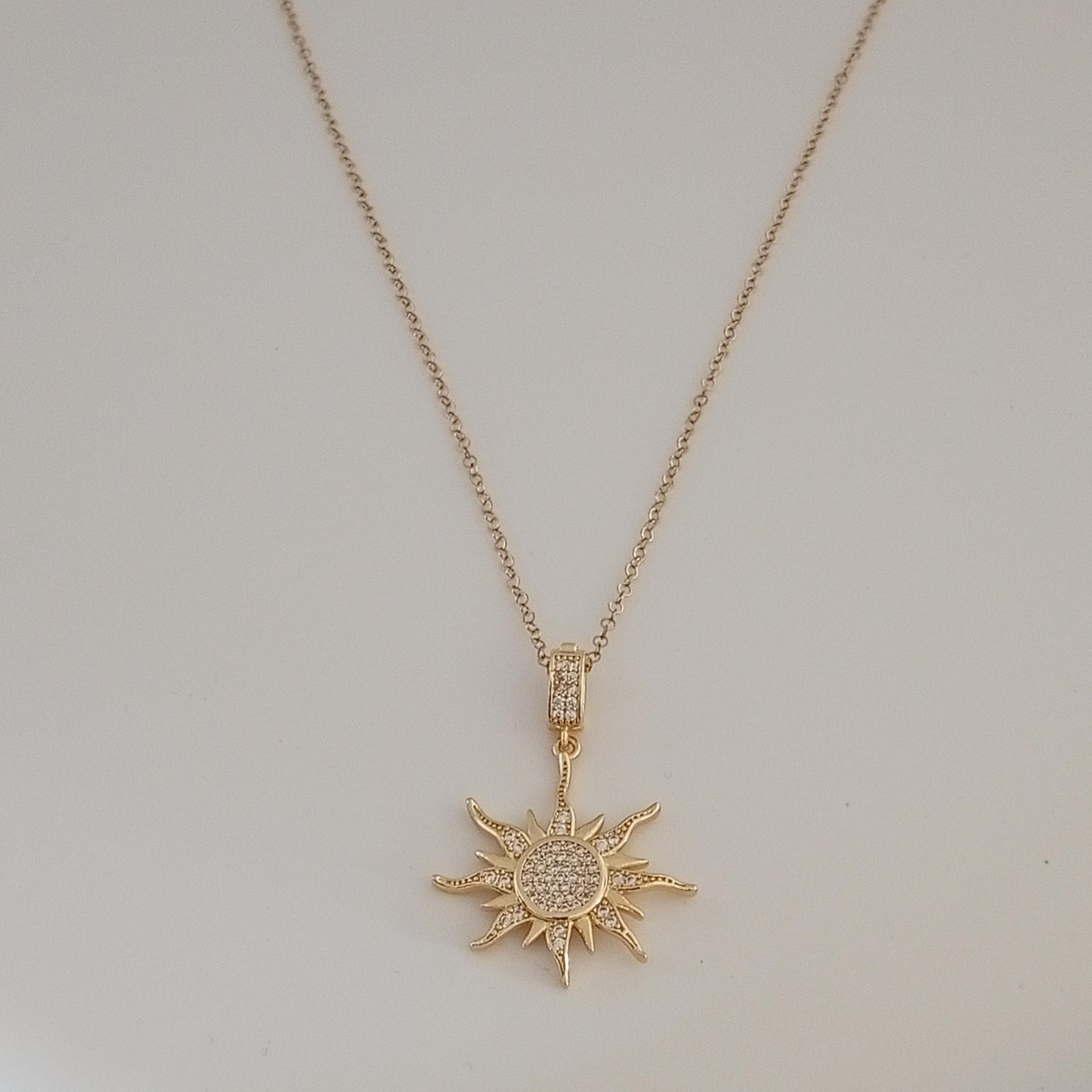 Gold Pirinç Zirkon Taşlı Güneş Kolye 