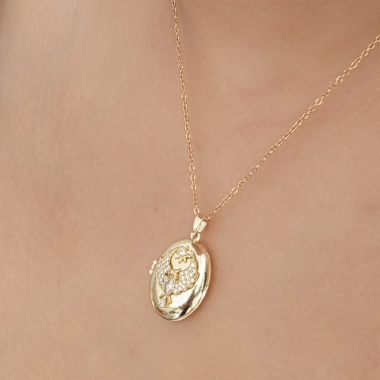 316 Çelik Gold Uzak Şehir Açılan Anka kuşu Kolye Zincir 40.cm+6cm Uç Boy 2cm En 1.5cm
