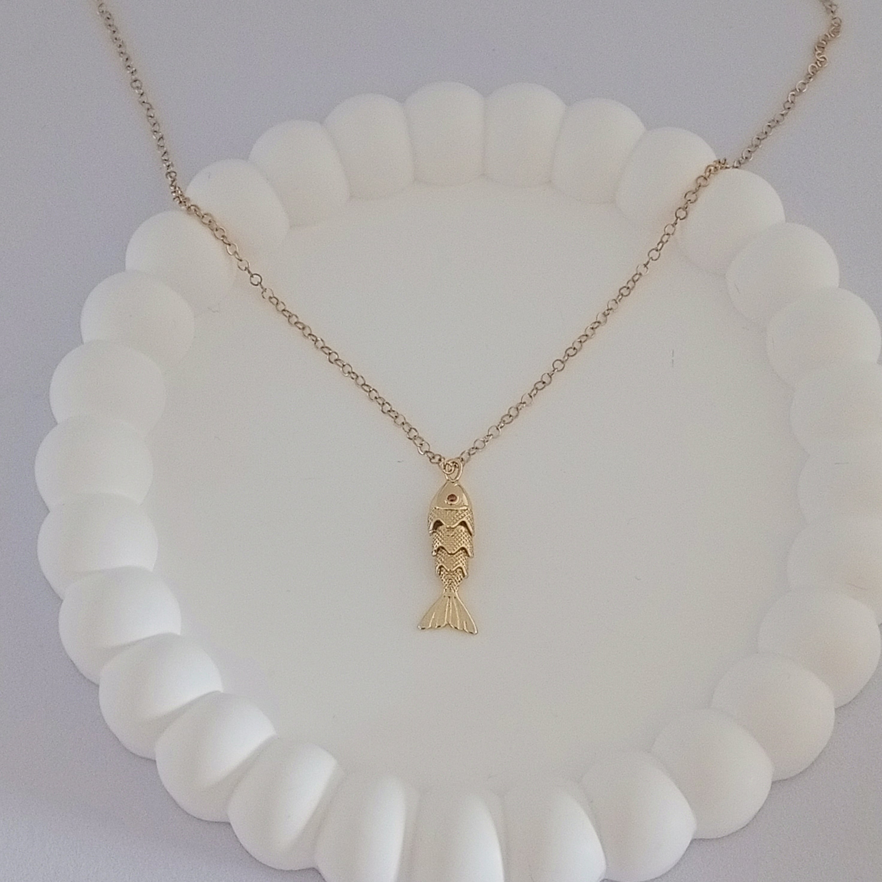 Çelik Gold Oynar Balık Figürlü kolye 