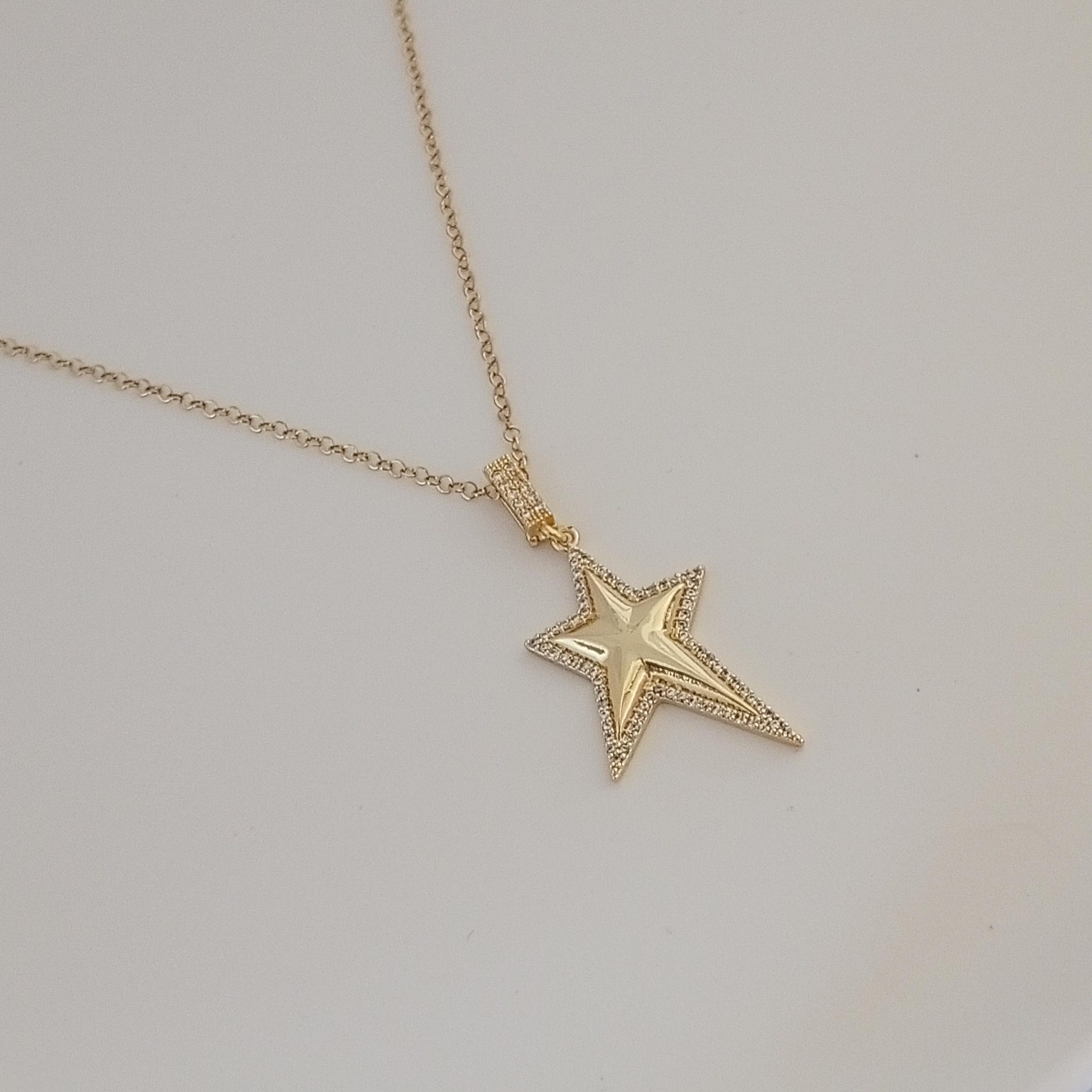 Gold Pirinç Zirkon Taşlı Yıldız Kolye 