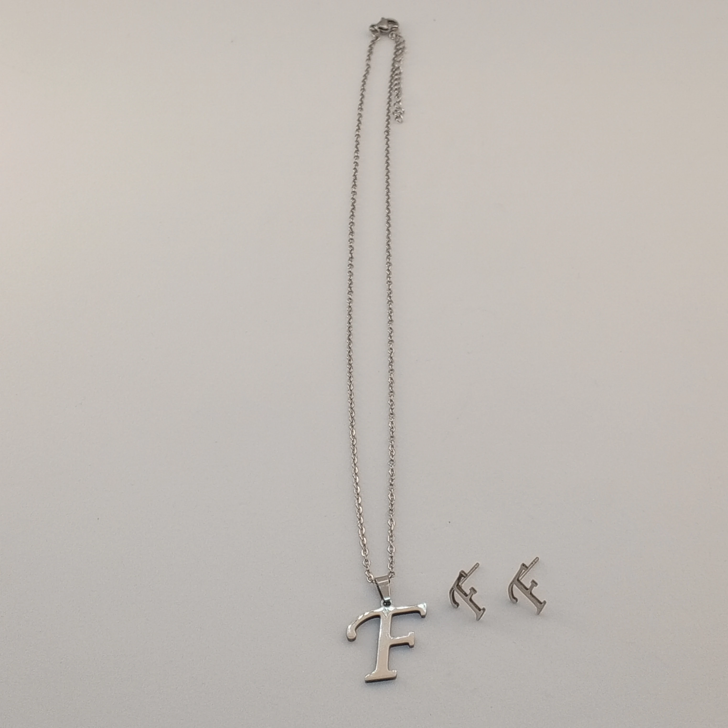 Çelik F Harfi Kolye Küpe Seti 