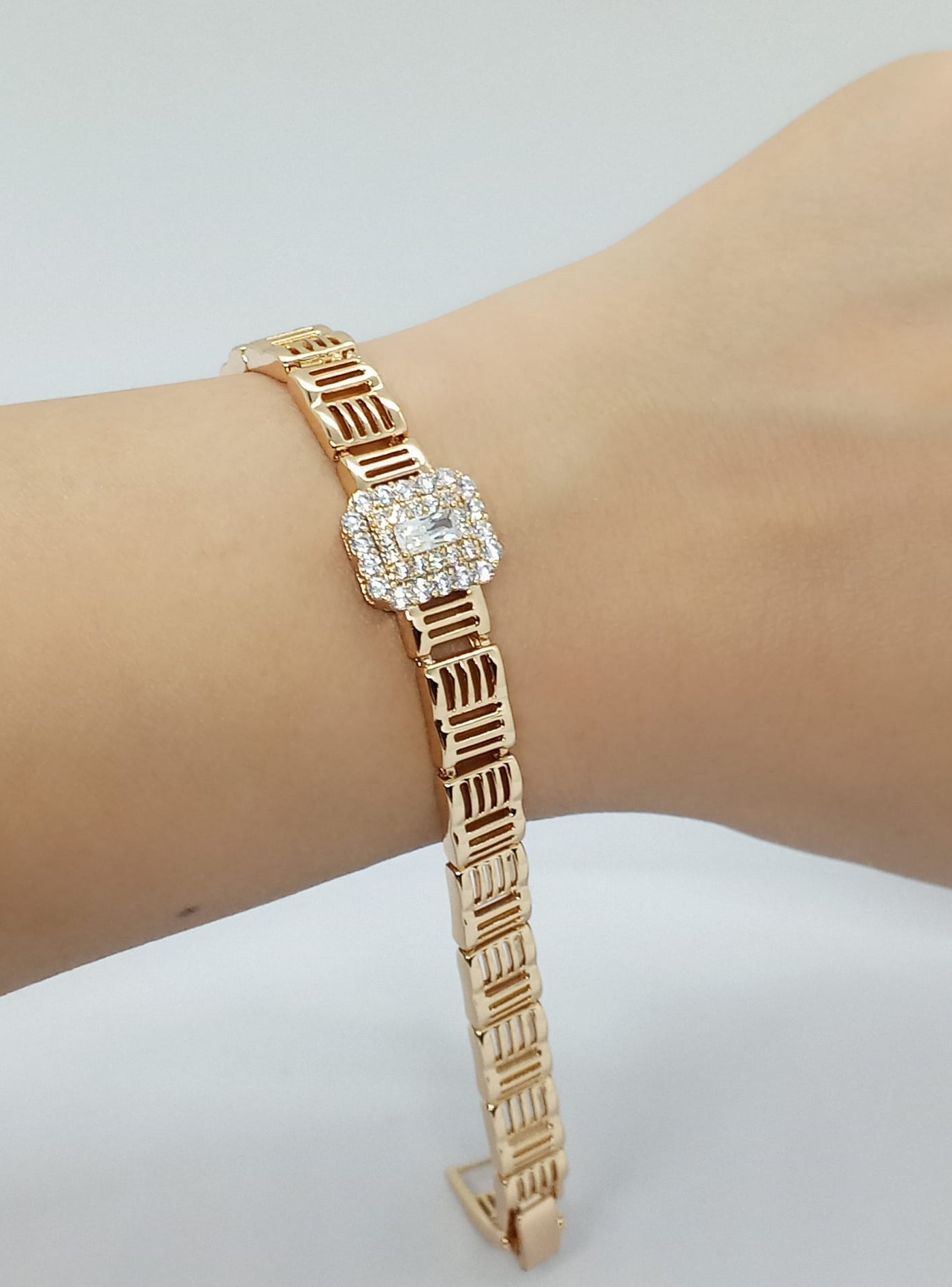 XUPIİNG JEWELRY Baget Zirkon Taşlı Rose Gold   Bileklik