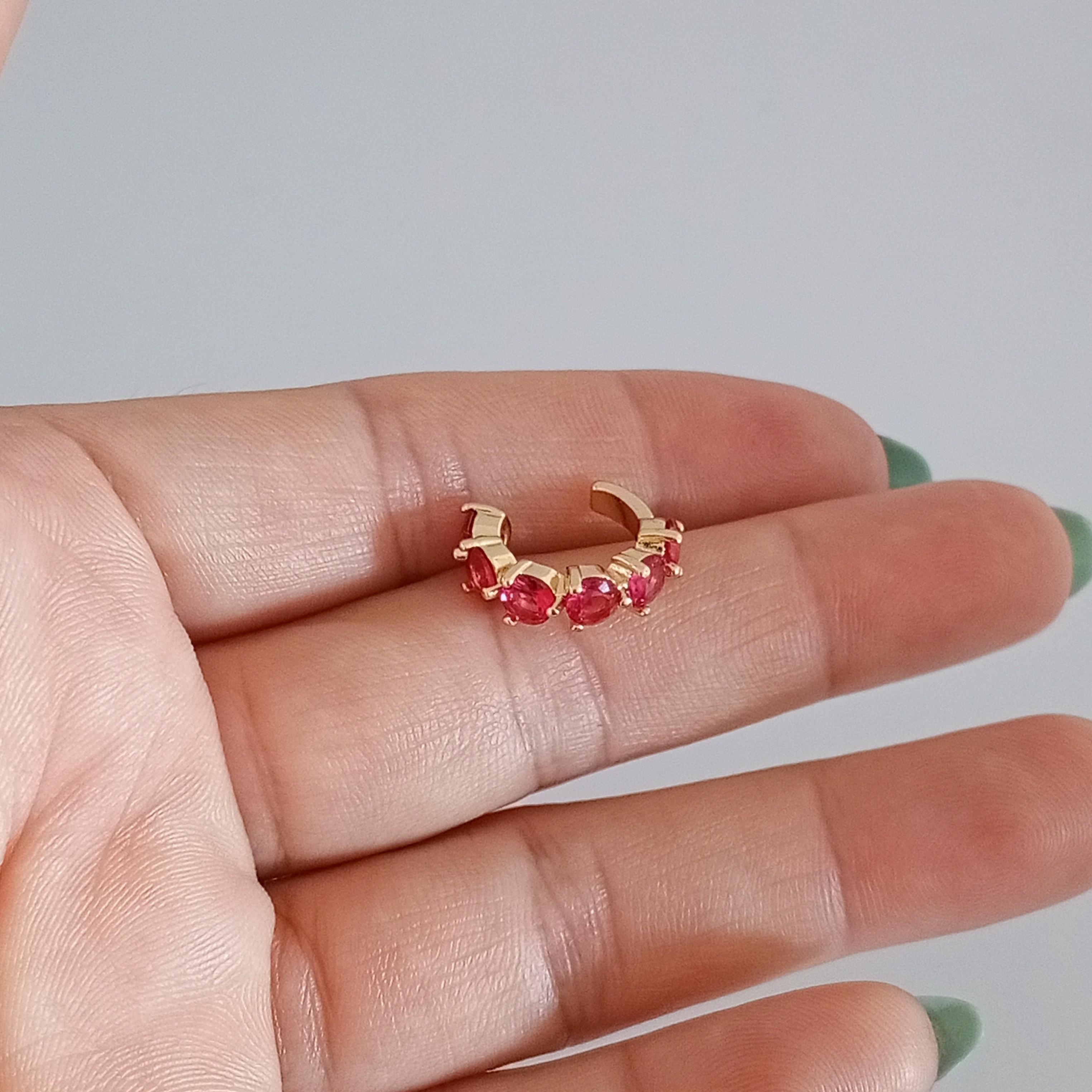 Pirinç Fuşya Zirkon Taşlı Kıkırdak Küpe 