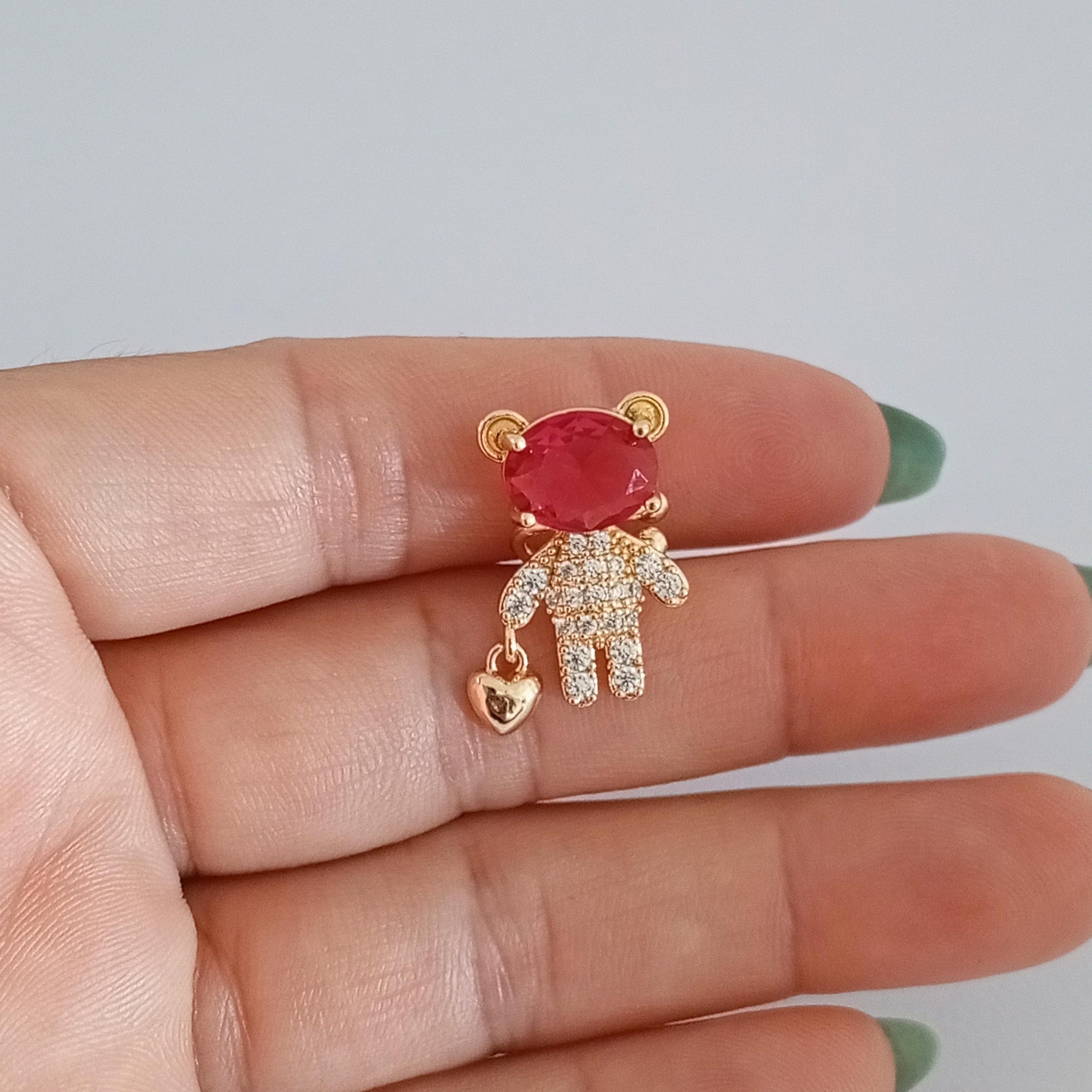 Pirinç Fuşya Zirkon Taşlı Ayıcıklı Kıkırdak Küpe 