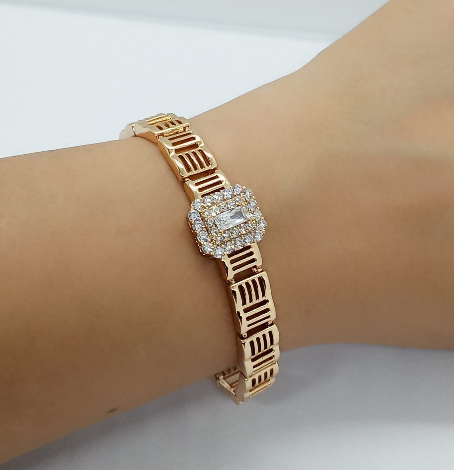 XUPIİNG JEWELRY Baget Zirkon Taşlı Rose Gold   Bileklik