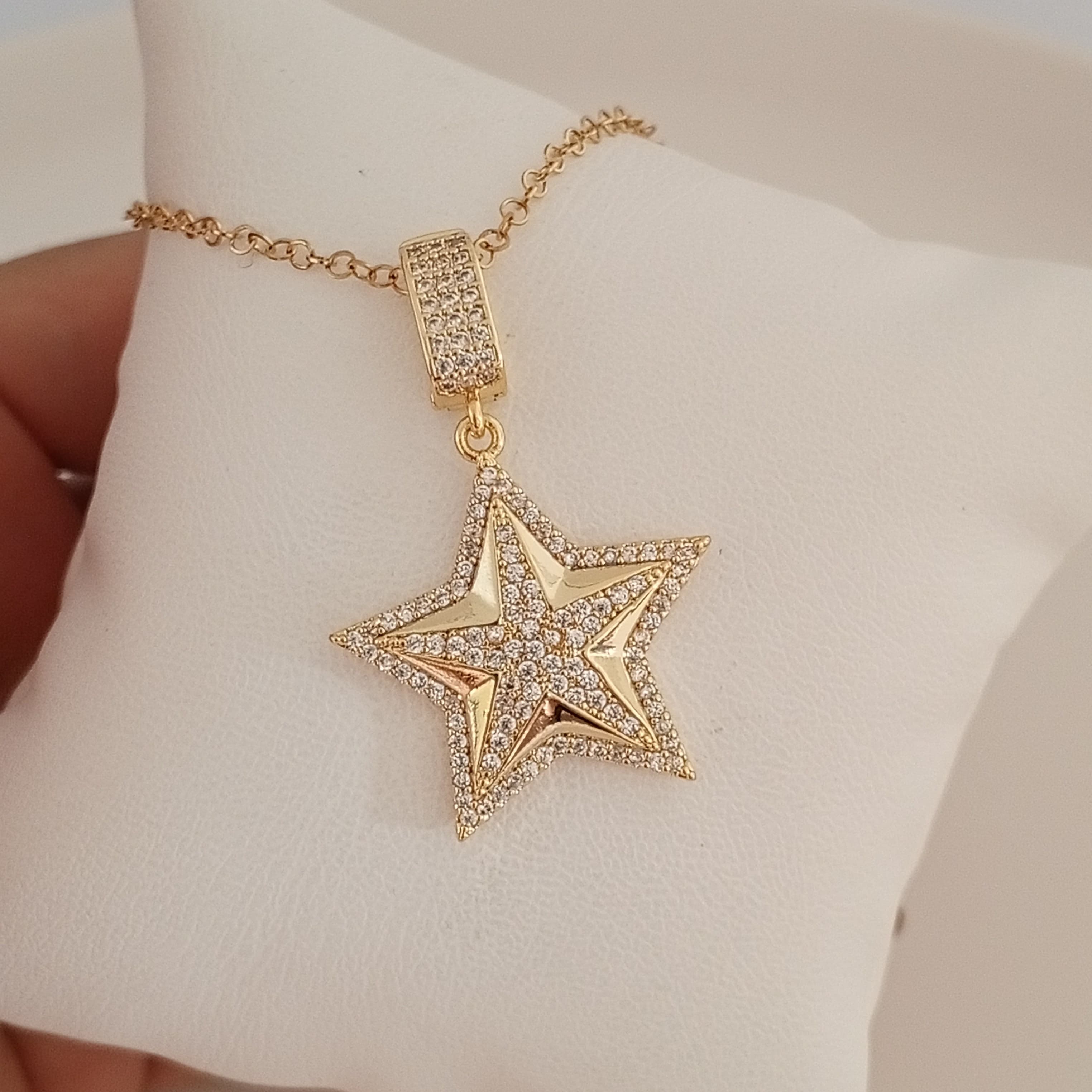 Pirinç Gold Zirkon Taşlı yıldız kolye 