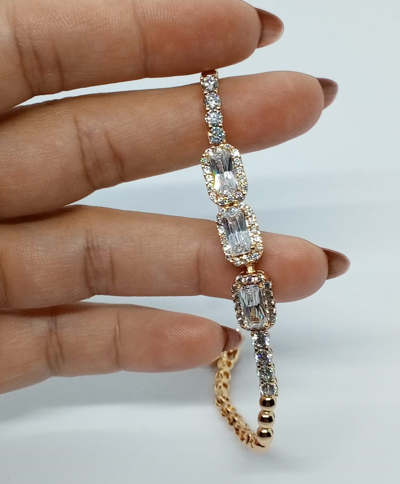 XUPIİNG JEWELRY Baget Zirkon Taşlı Rose Gold  Dorika Zincir Bileklik