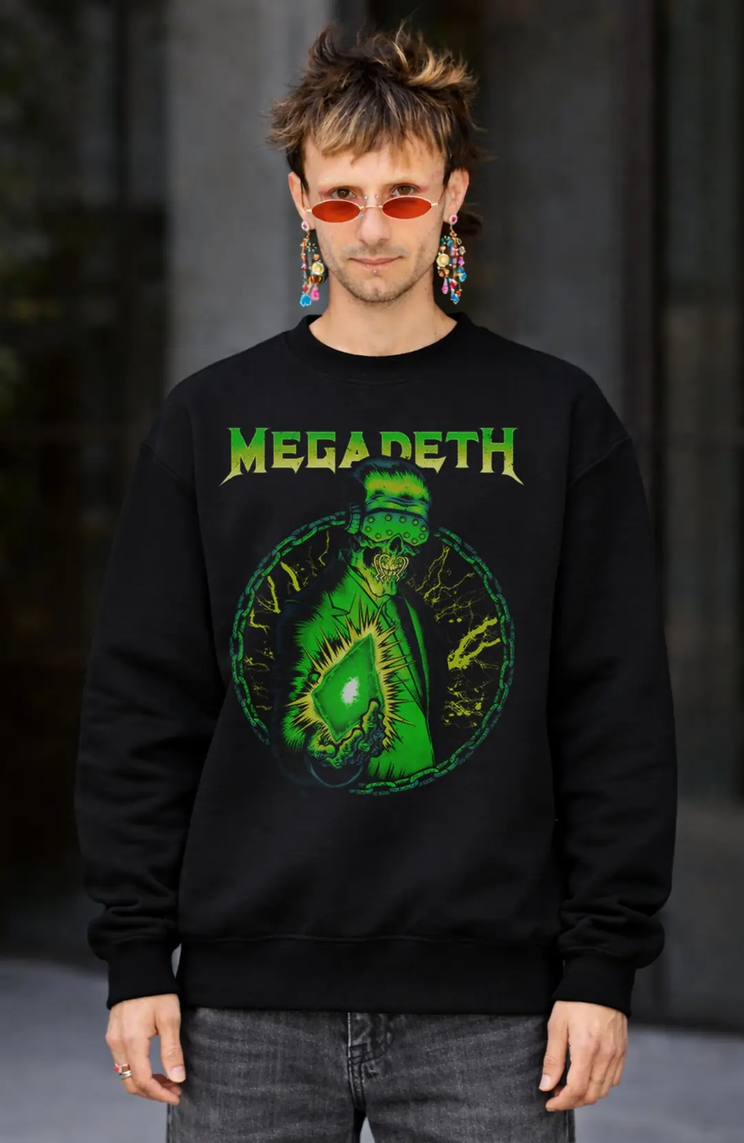 Sweatshirt