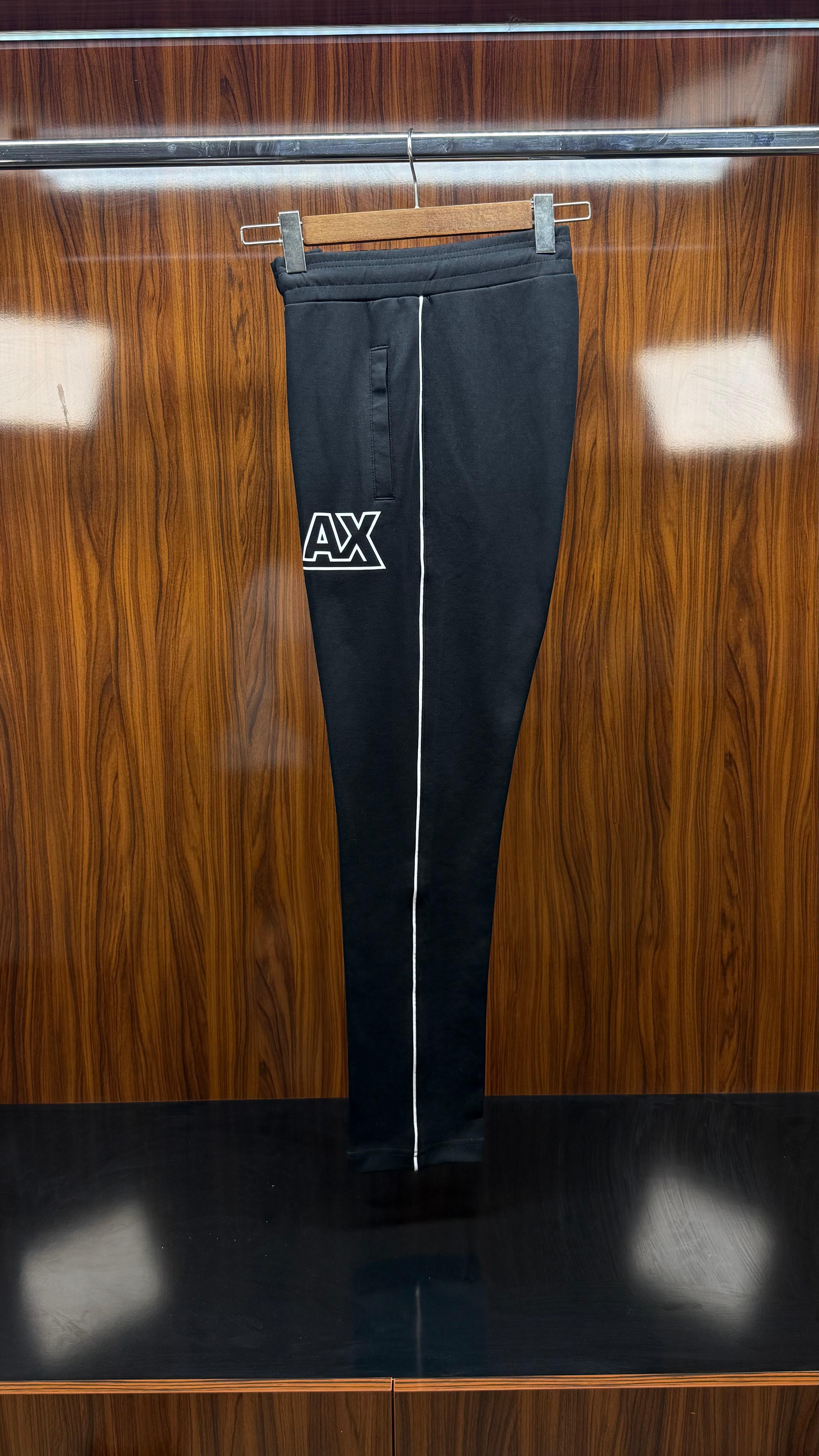 A.X TAKIM 