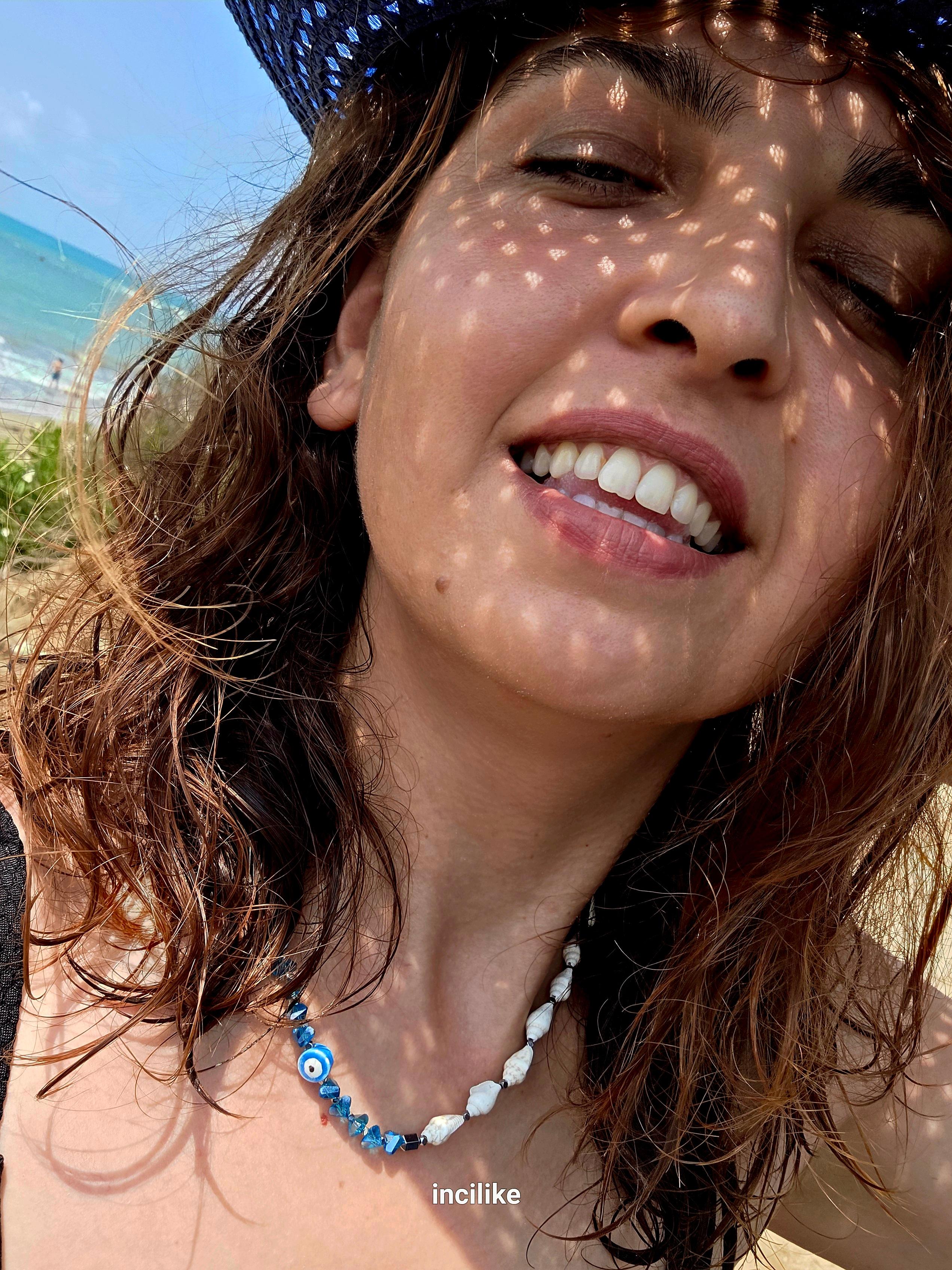 İncilike Deniz Kabuğu Nazar boncuklu Kristal boncuklu Kolye 