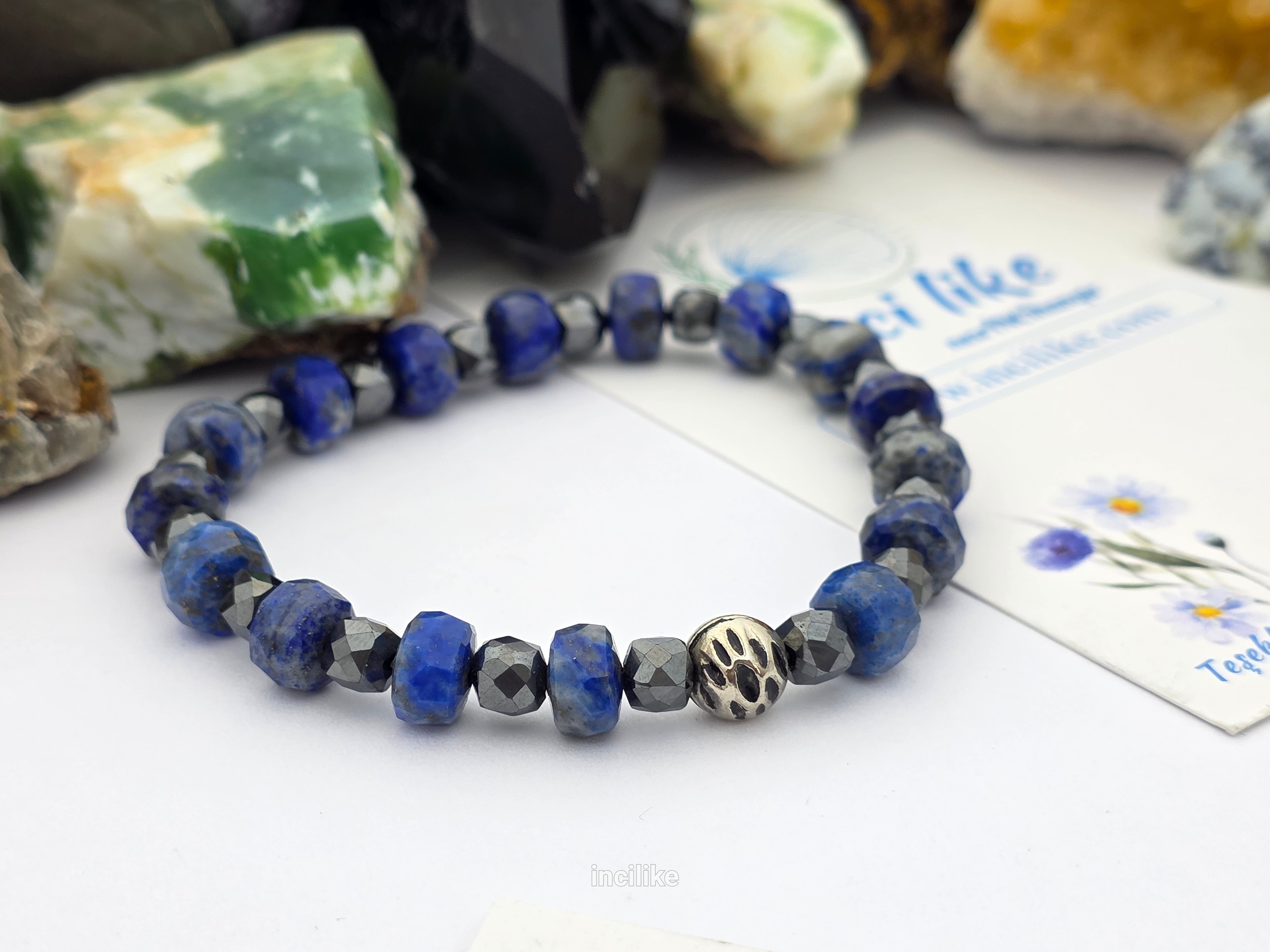 İncilike Mavisi Lapis Lazuli Doğaltaş Erkek / Kadın Bileklik Küp kesim Hematitli Fasetli Kesim 8 mm 